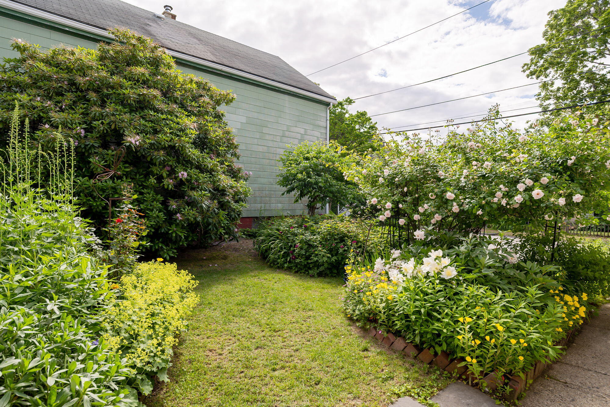 42 Montreal Street