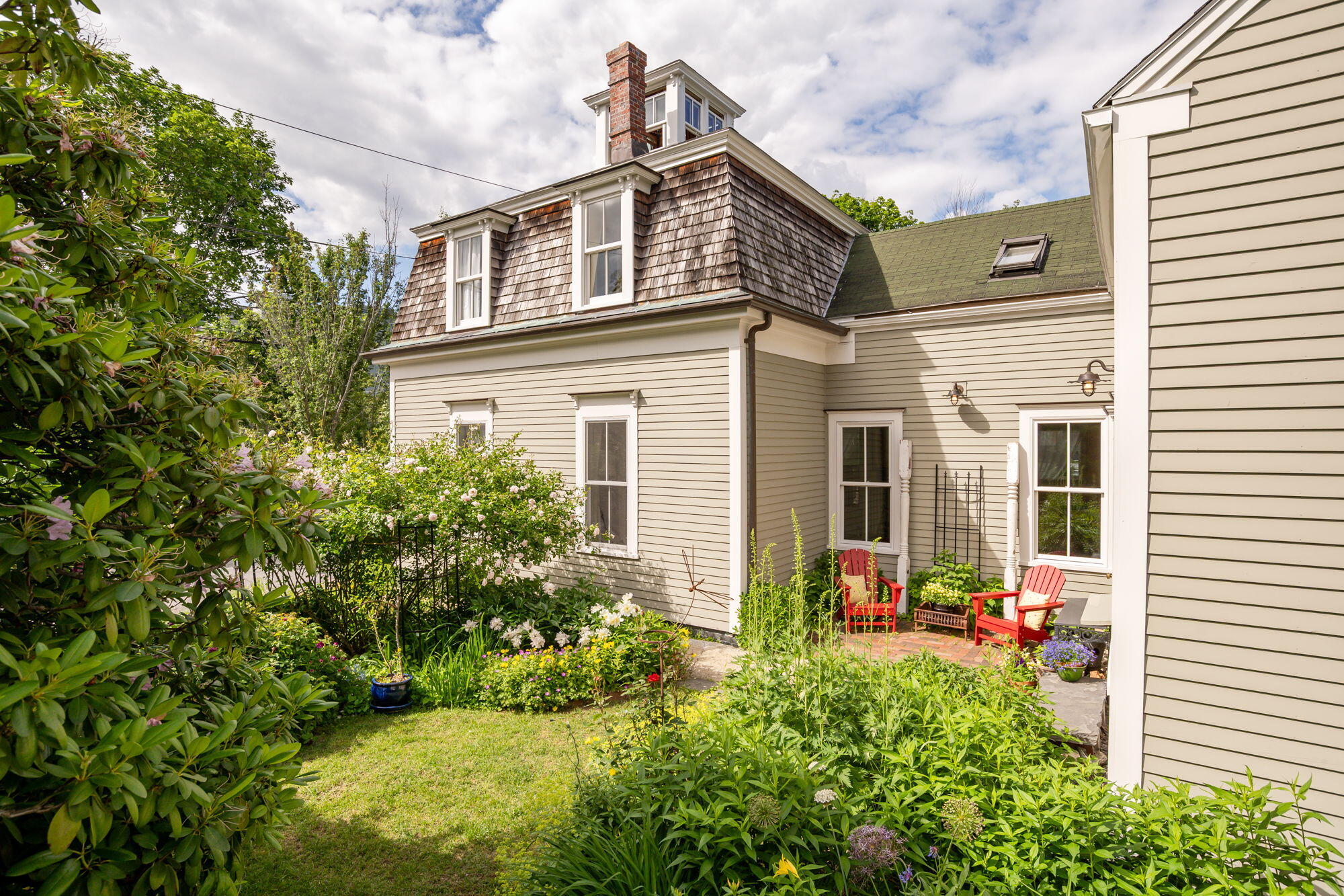 42 Montreal Street