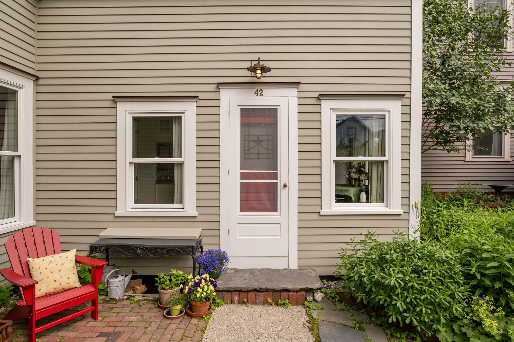 42 Montreal Street