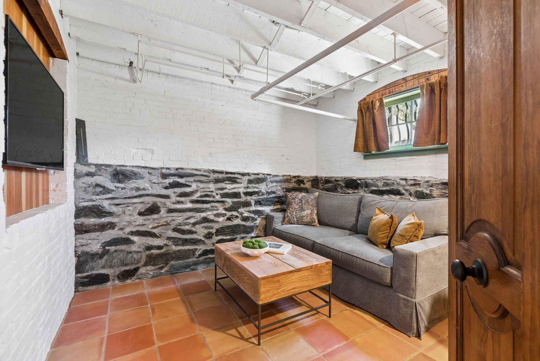 126 Park Street 6