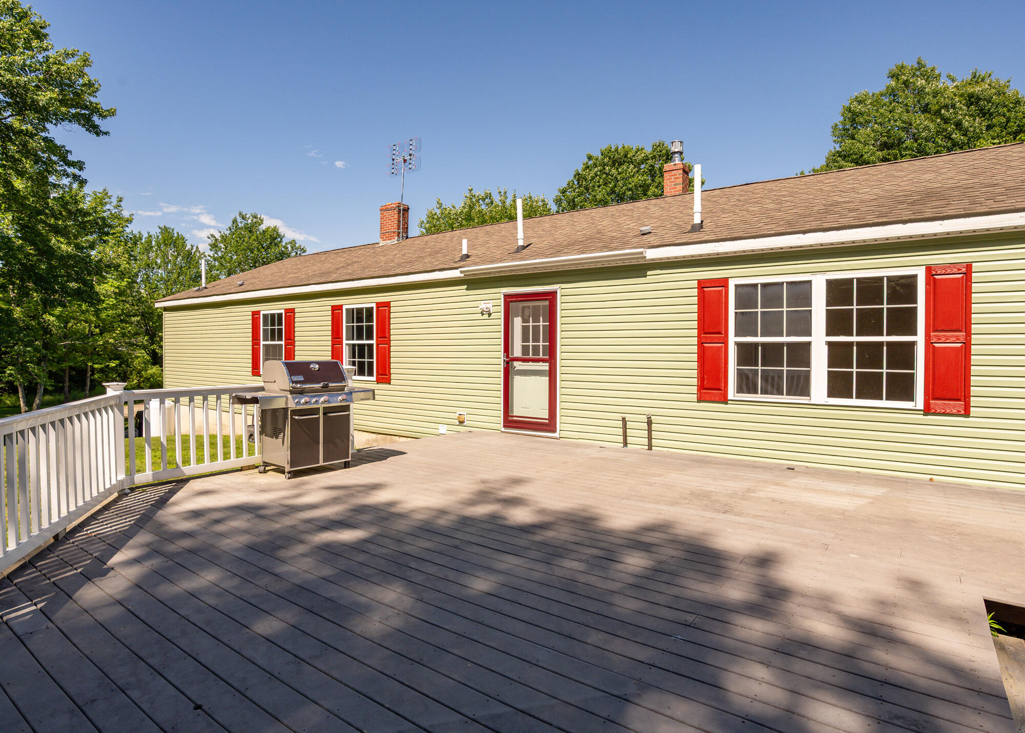 256 Meadow Road
