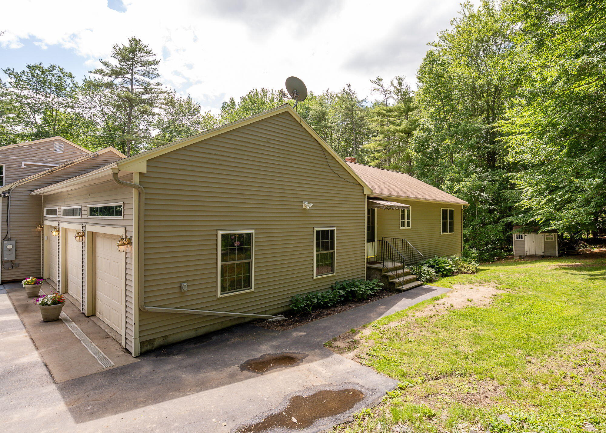 11 Merrill Road