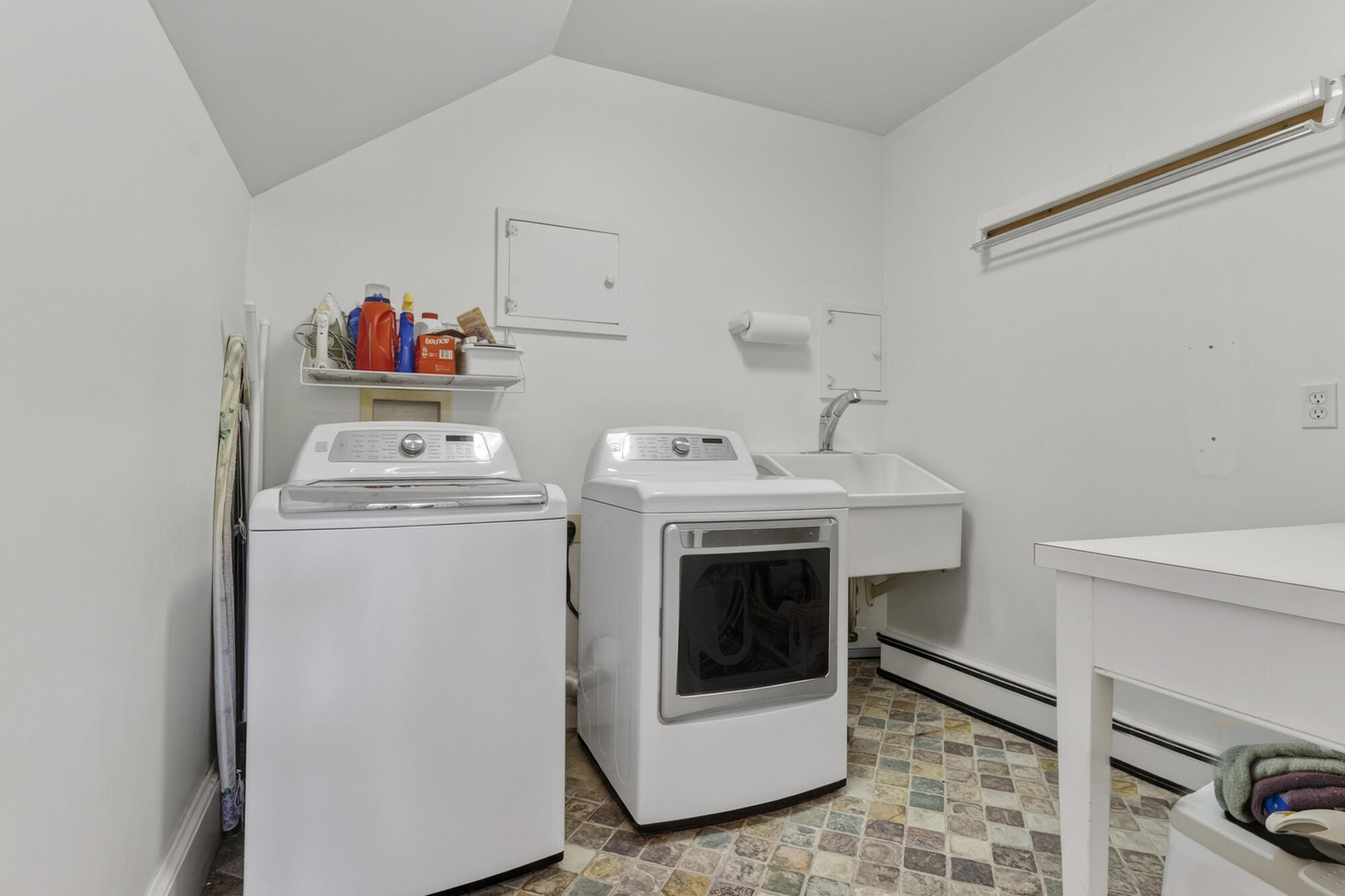37 Alliquippa Road