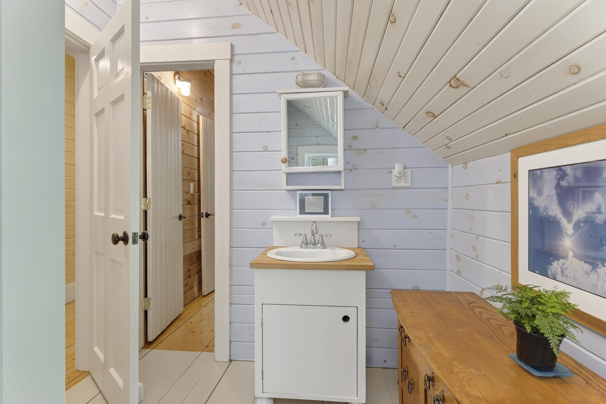 109 Pleasant Hill Road