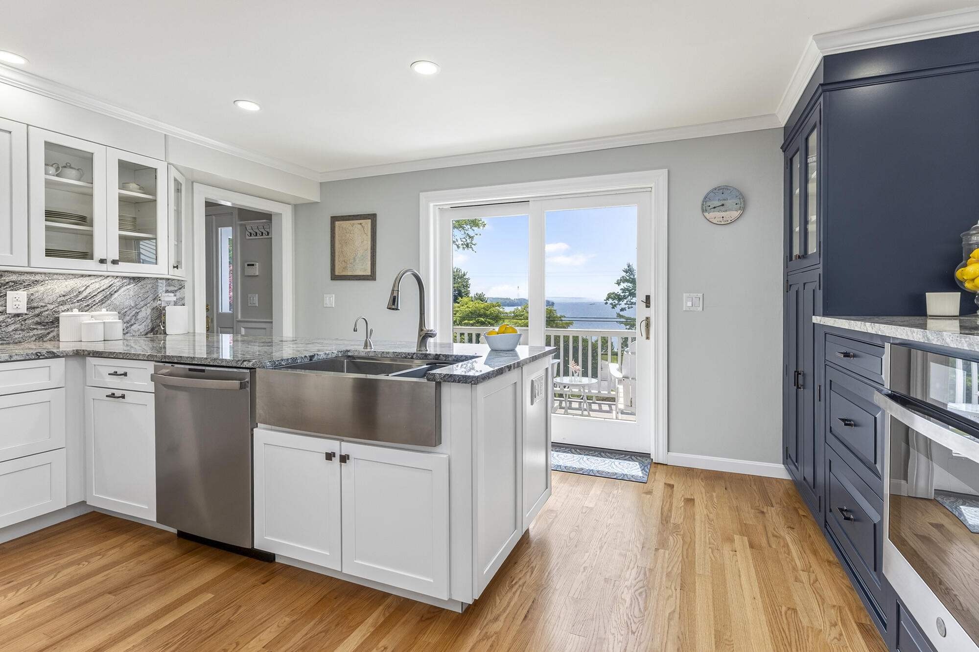 4 Ledge Road