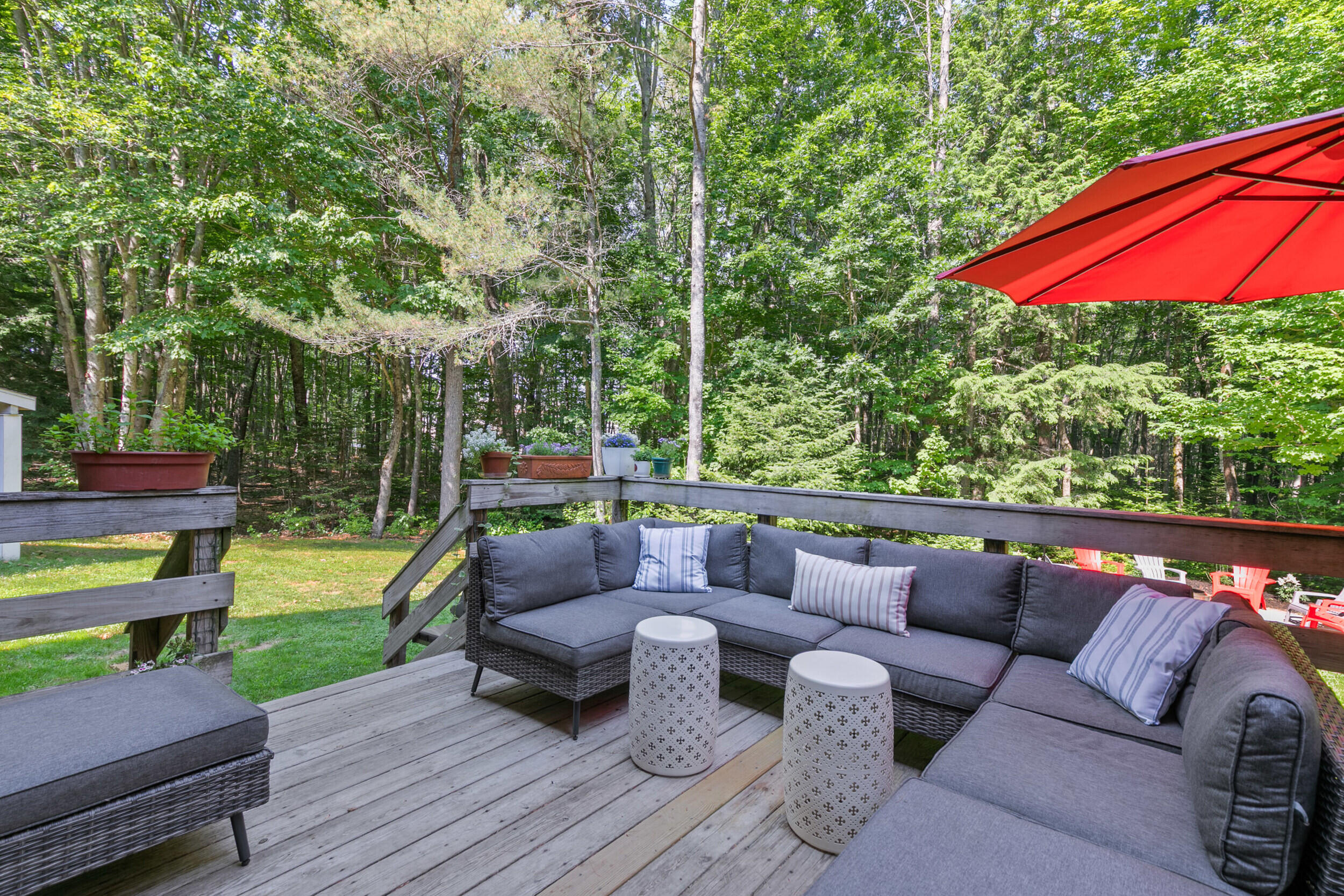 60 Ledgewood Drive