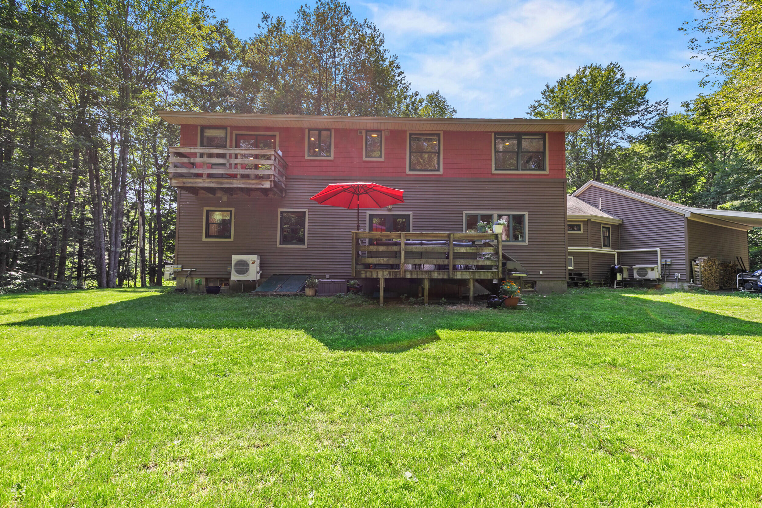 60 Ledgewood Drive