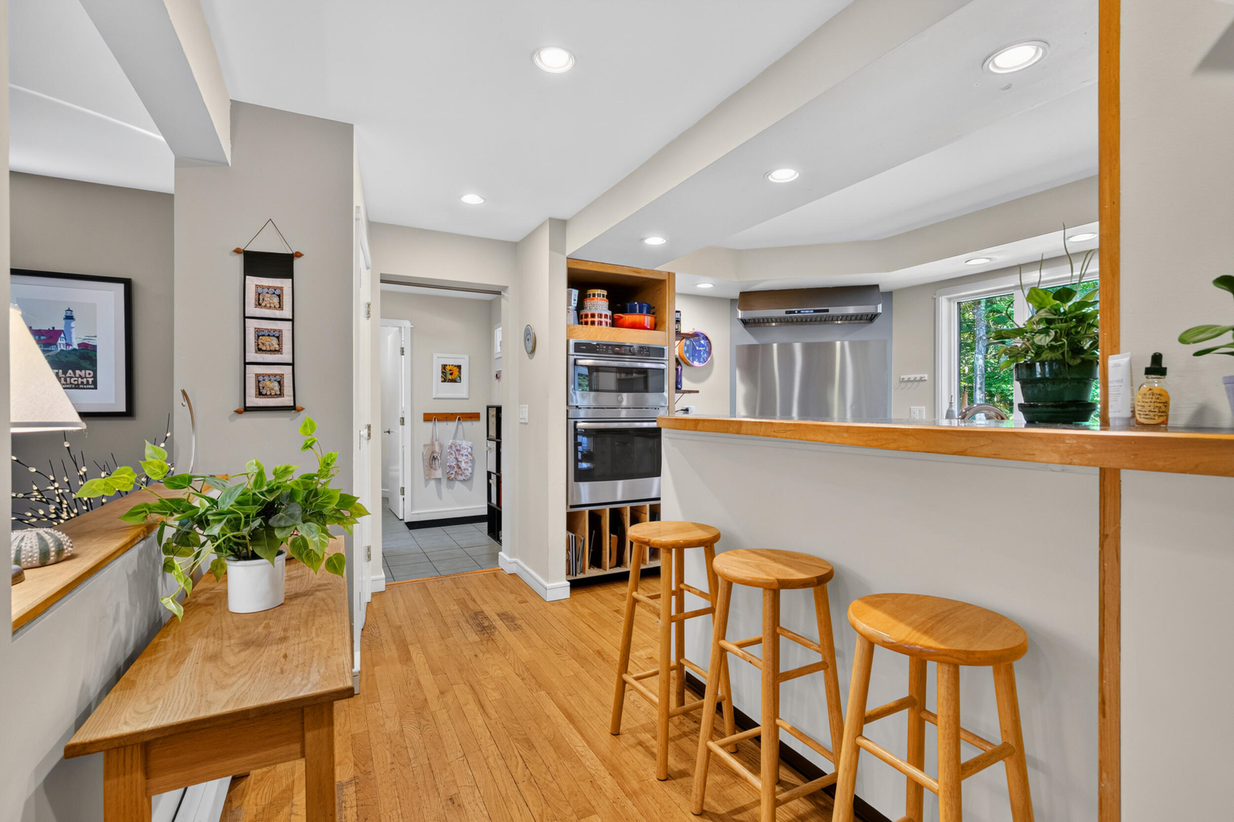 60 Ledgewood Drive