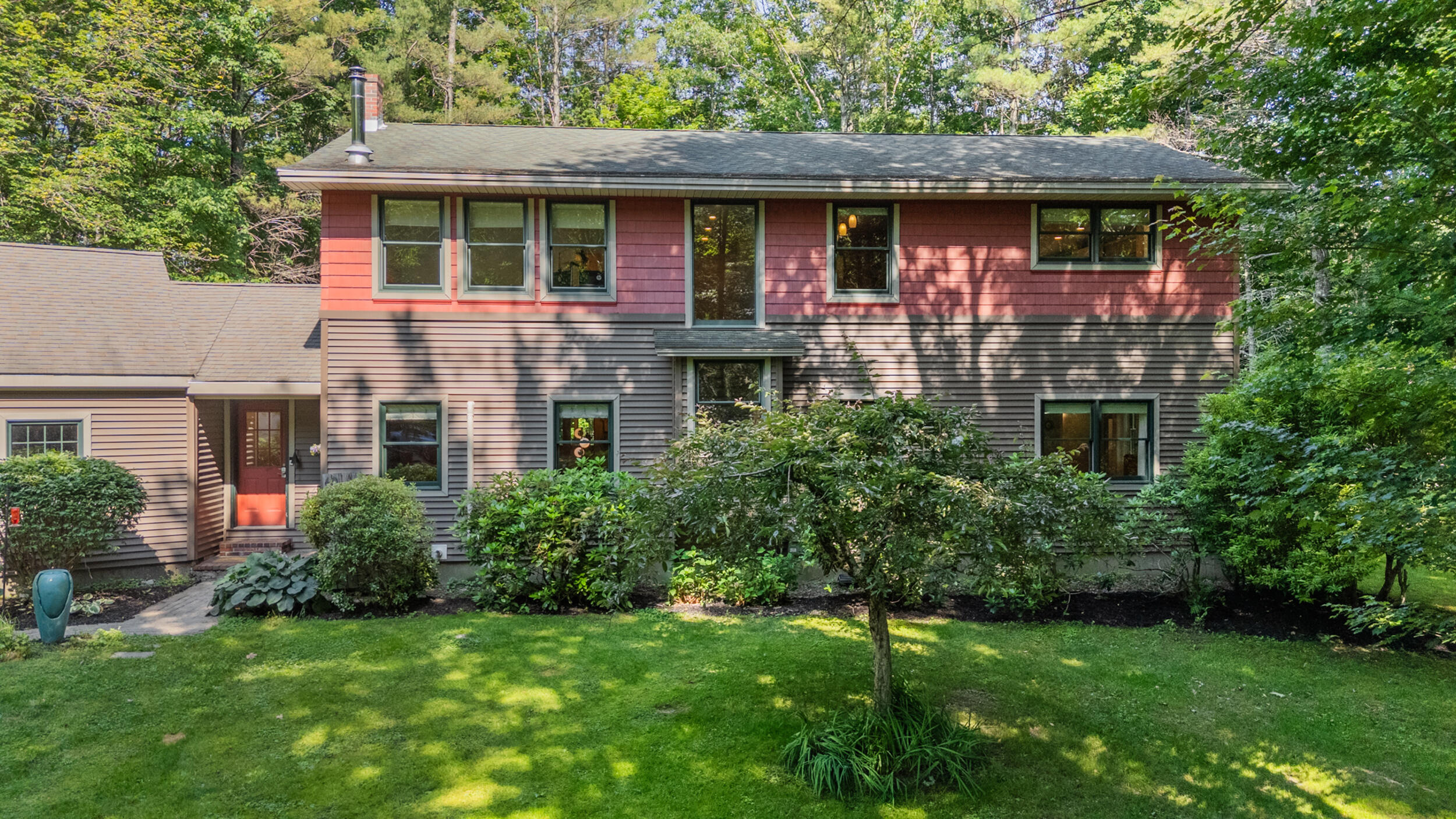 60 Ledgewood Drive