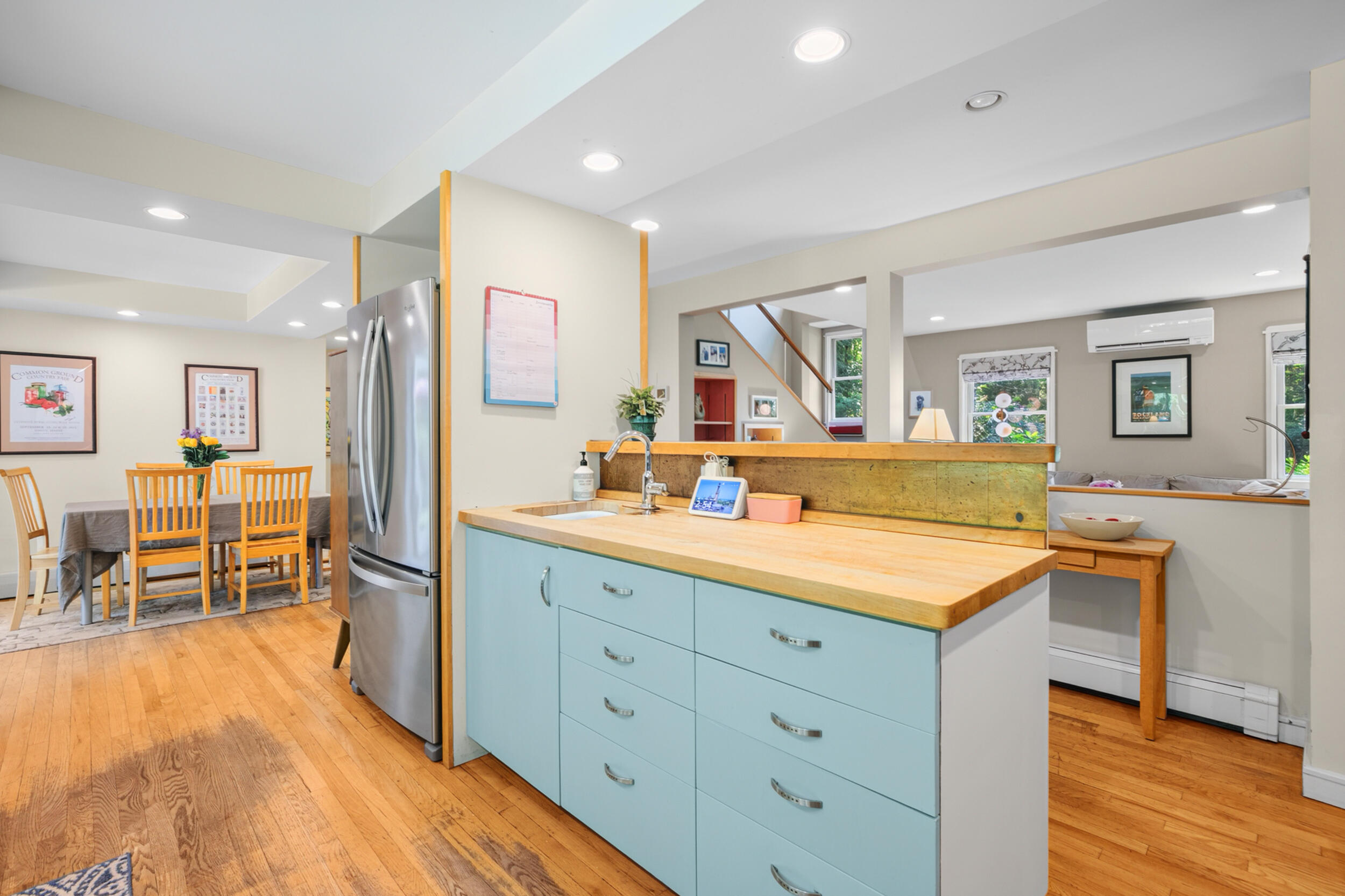 60 Ledgewood Drive