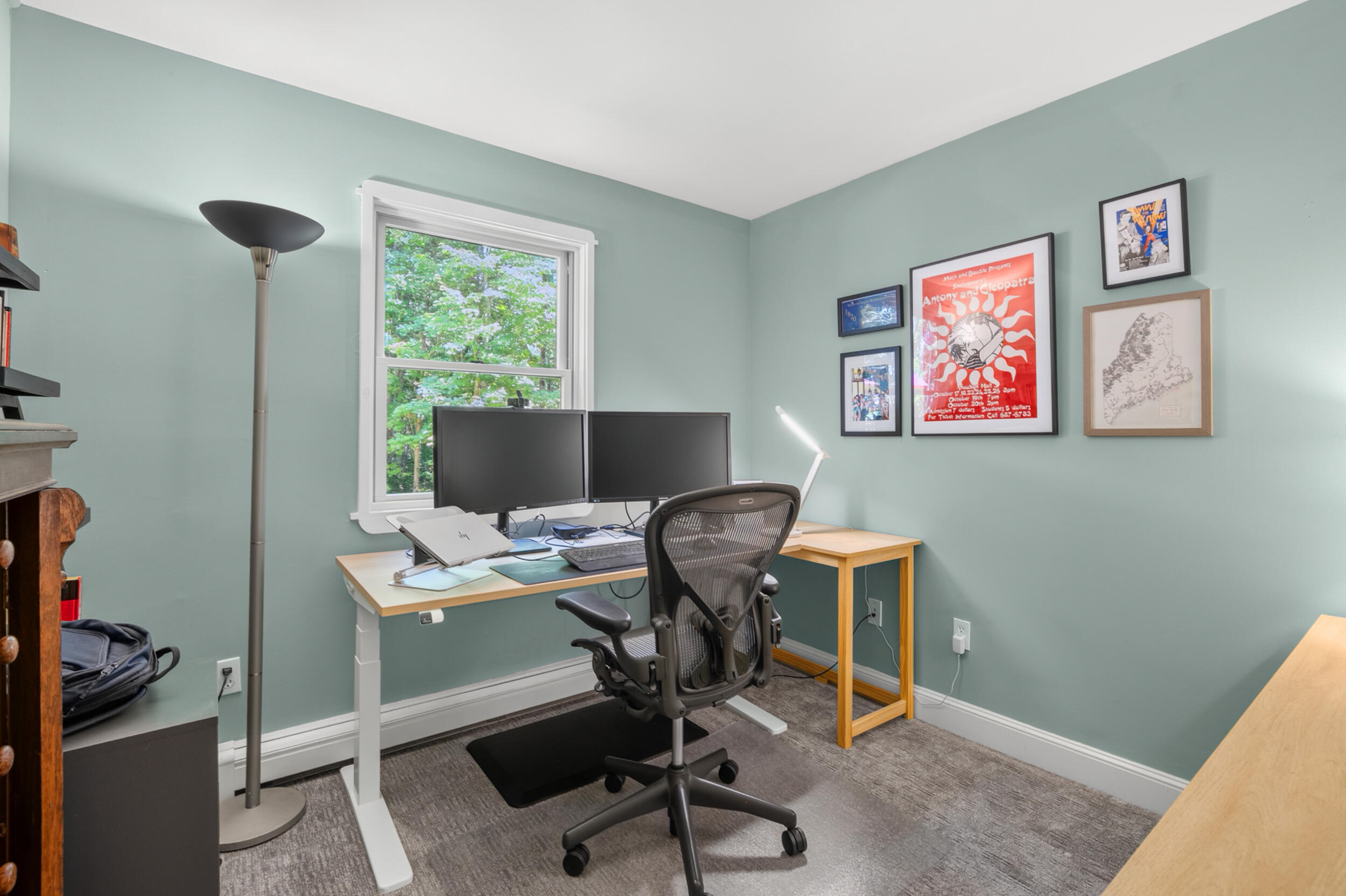 60 Ledgewood Drive