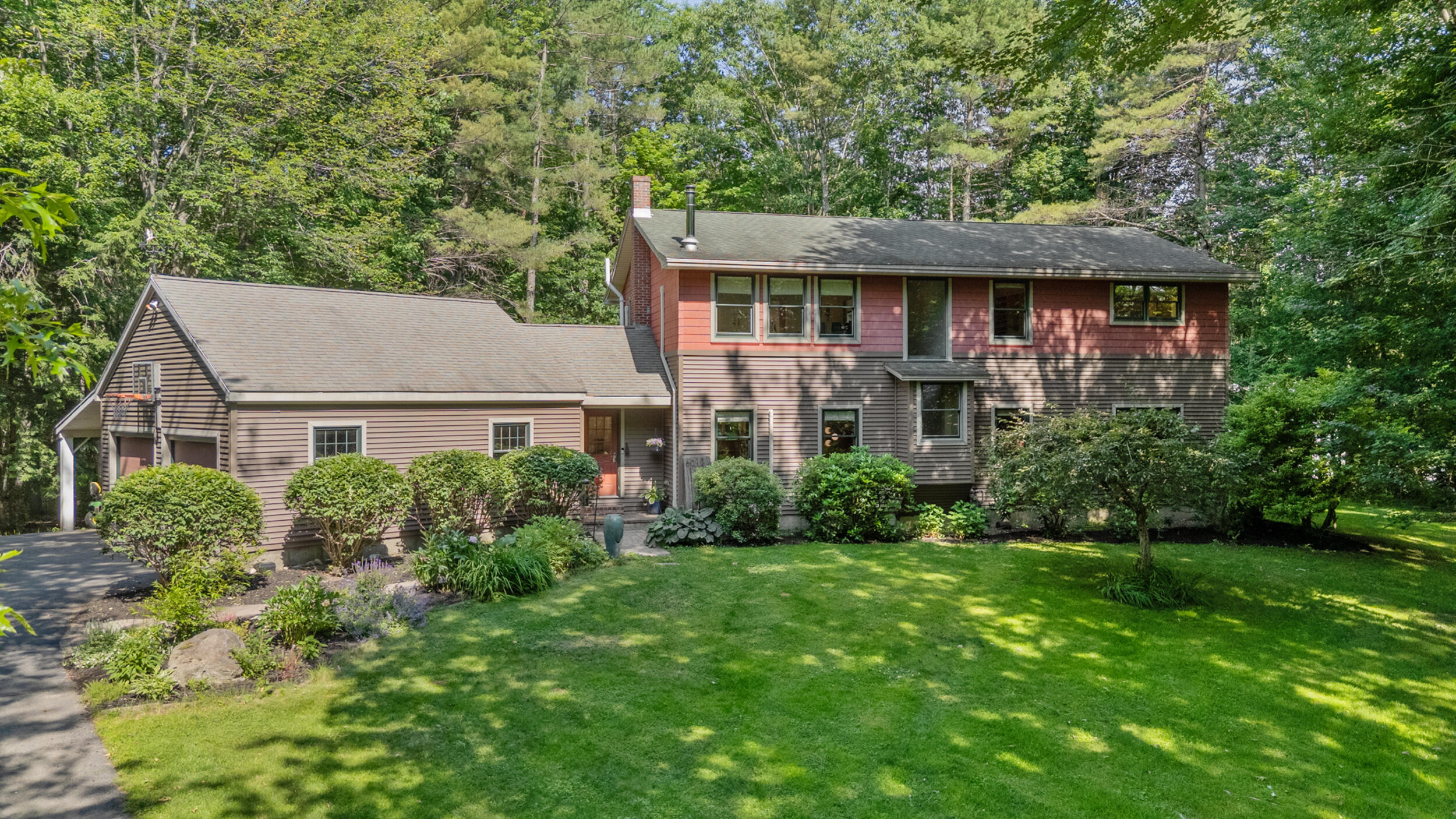60 Ledgewood Drive