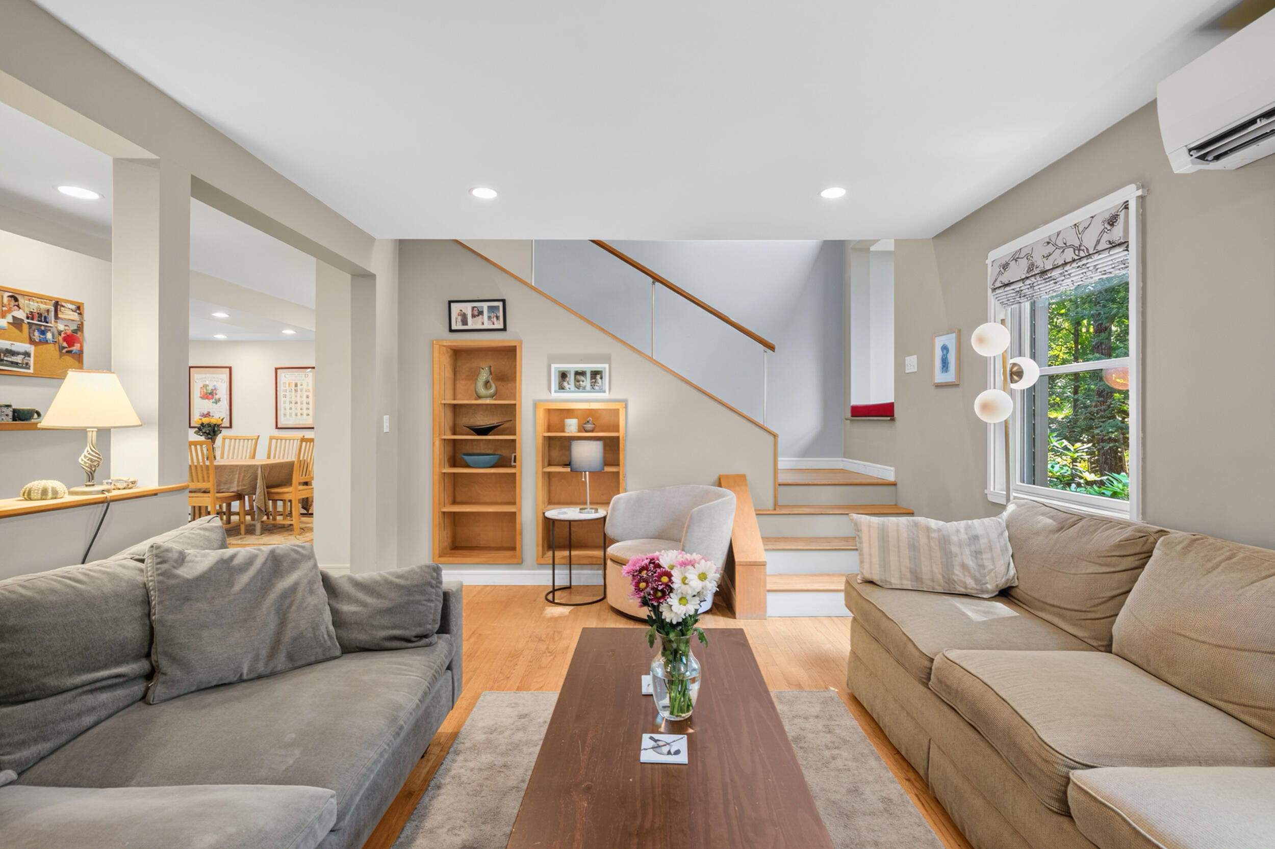 60 Ledgewood Drive