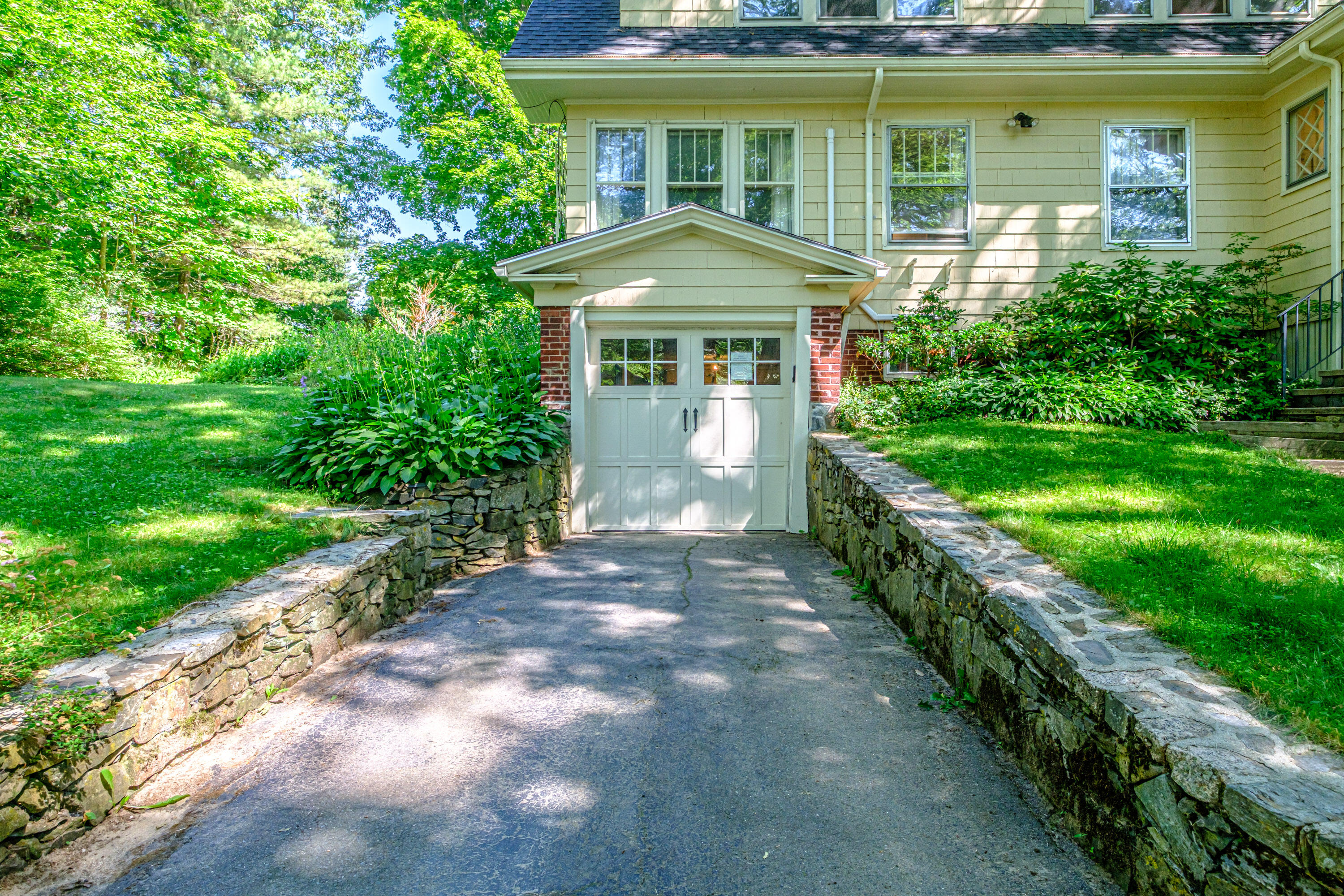 72 Stonybrook Road