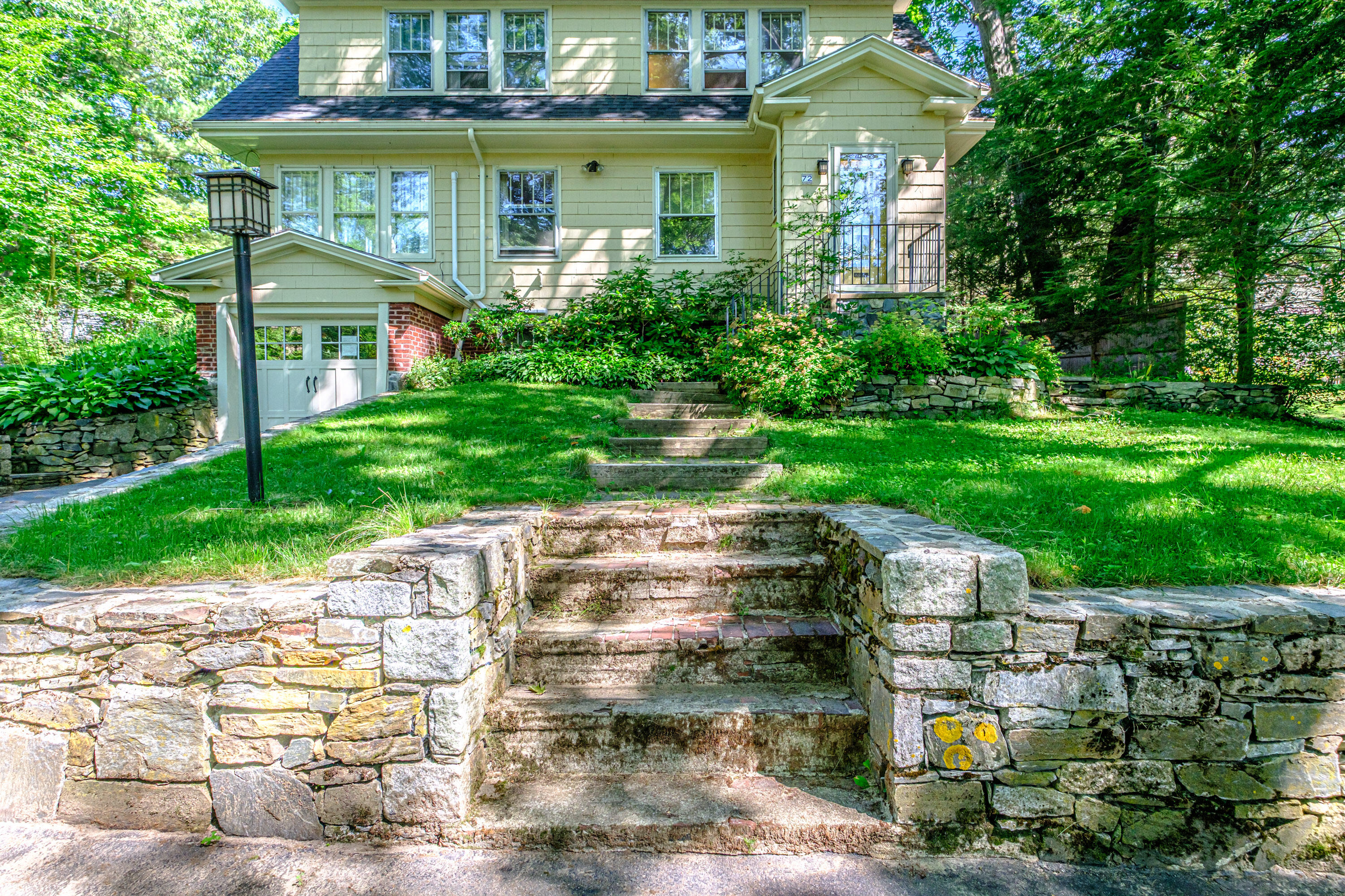 72 Stonybrook Road