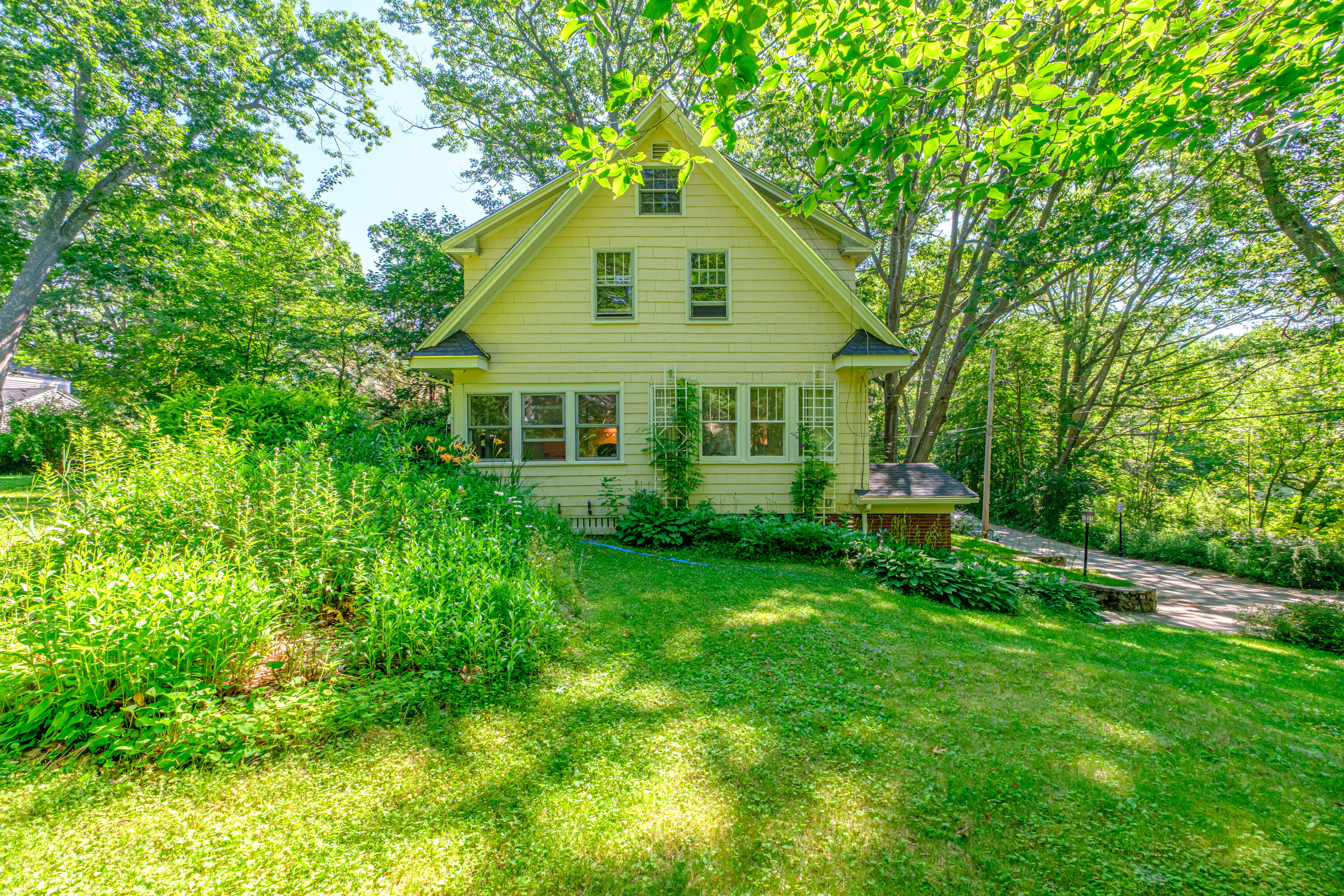 72 Stonybrook Road
