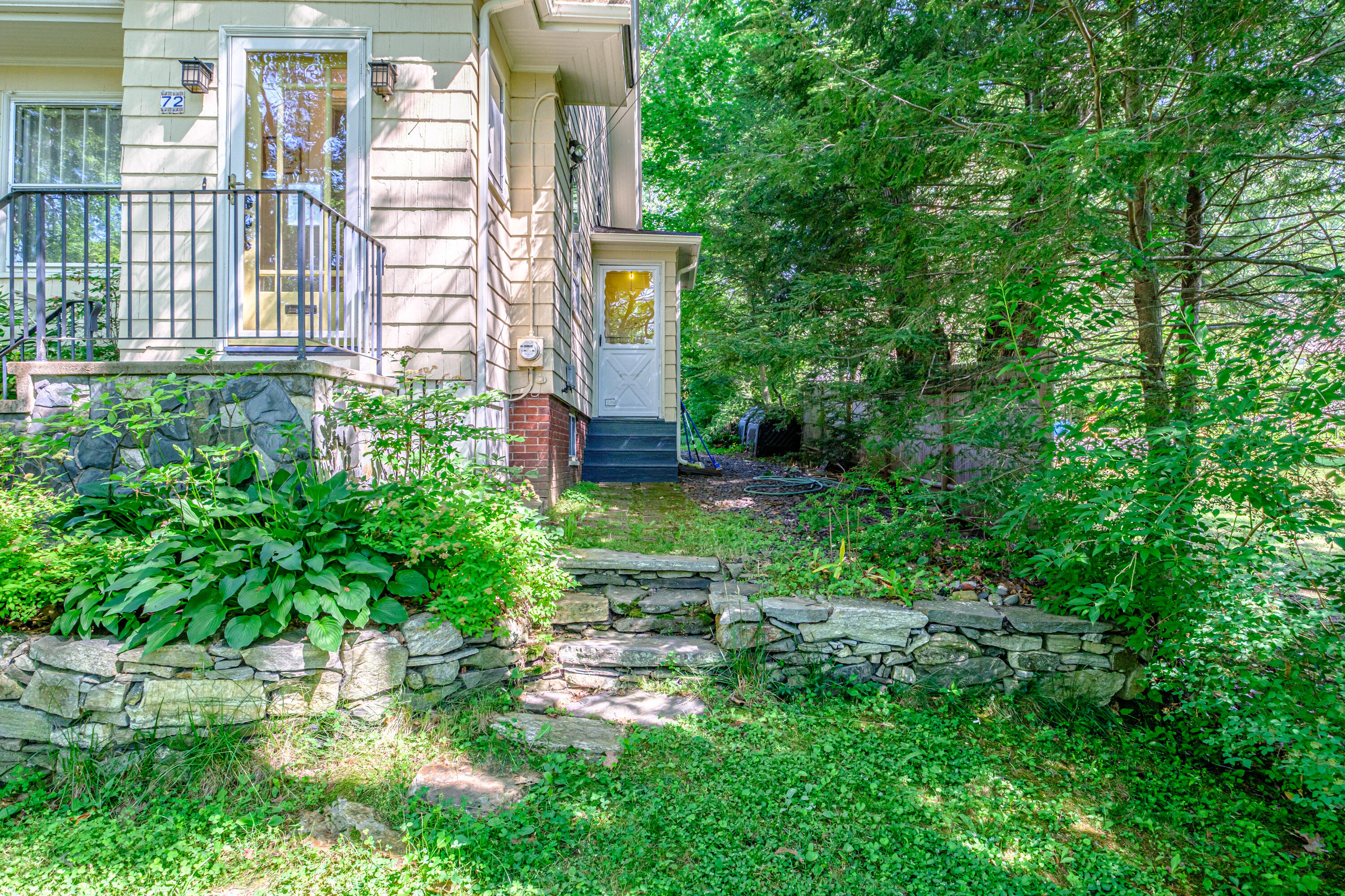 72 Stonybrook Road