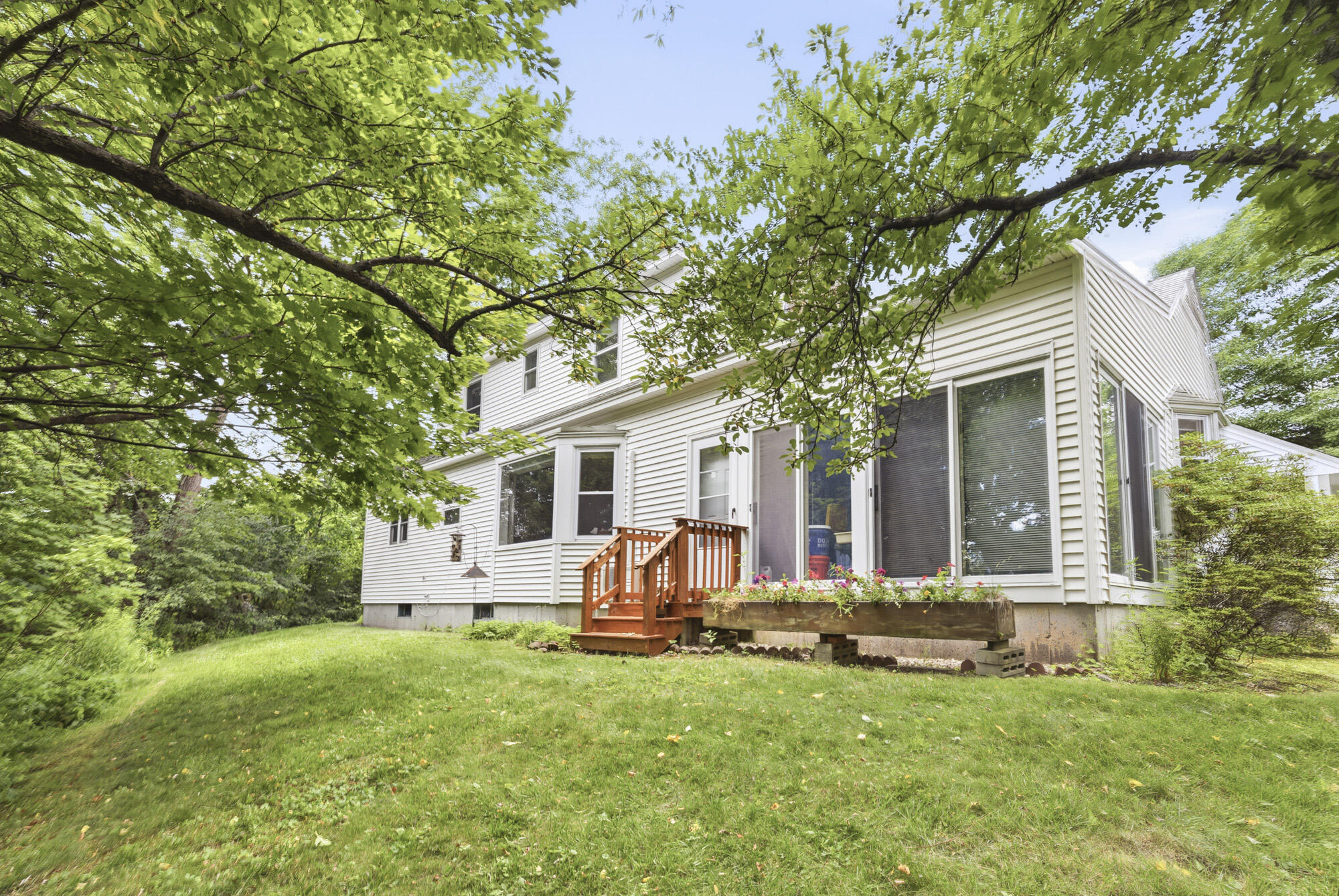 51 Old Mast Road