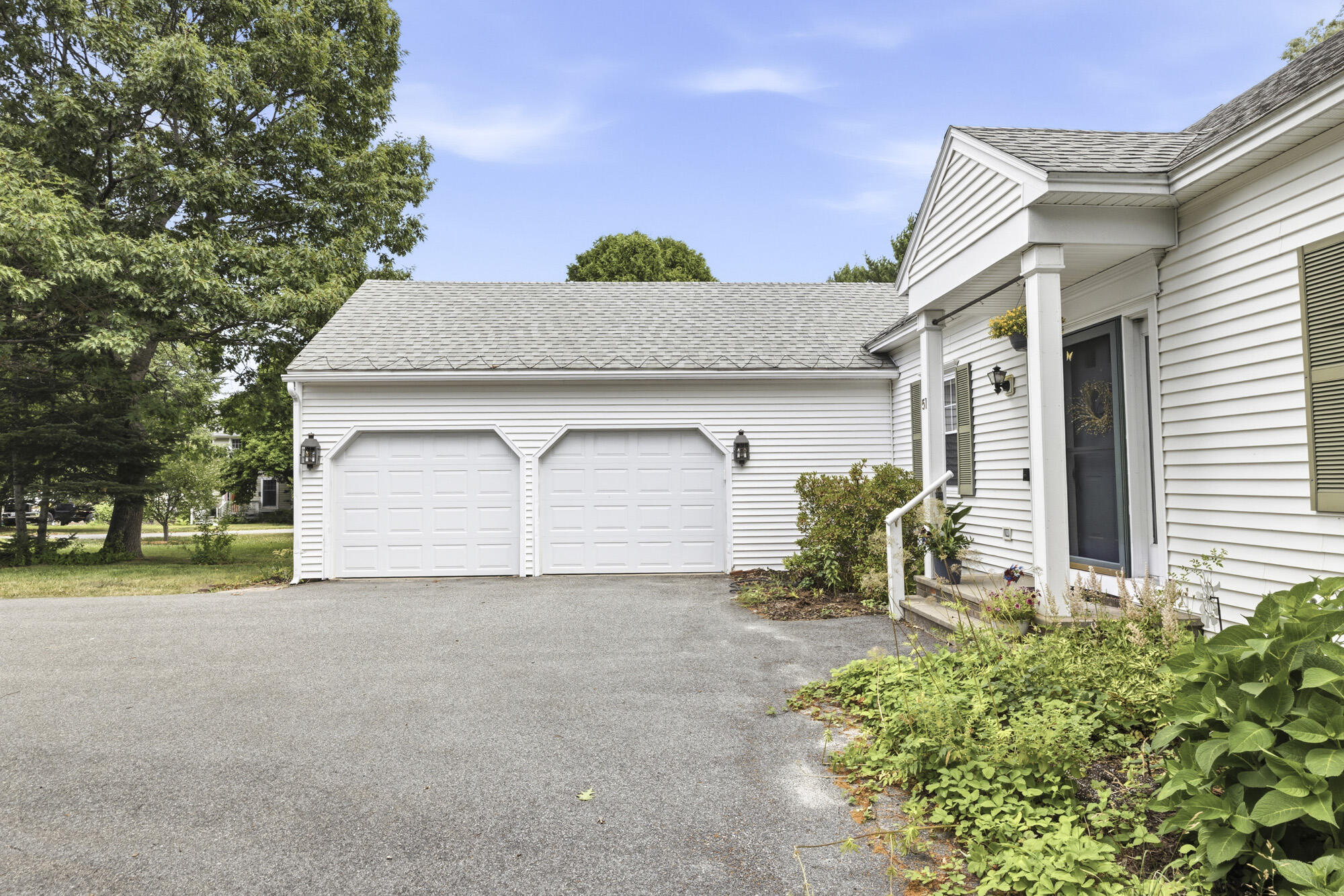 51 Old Mast Road
