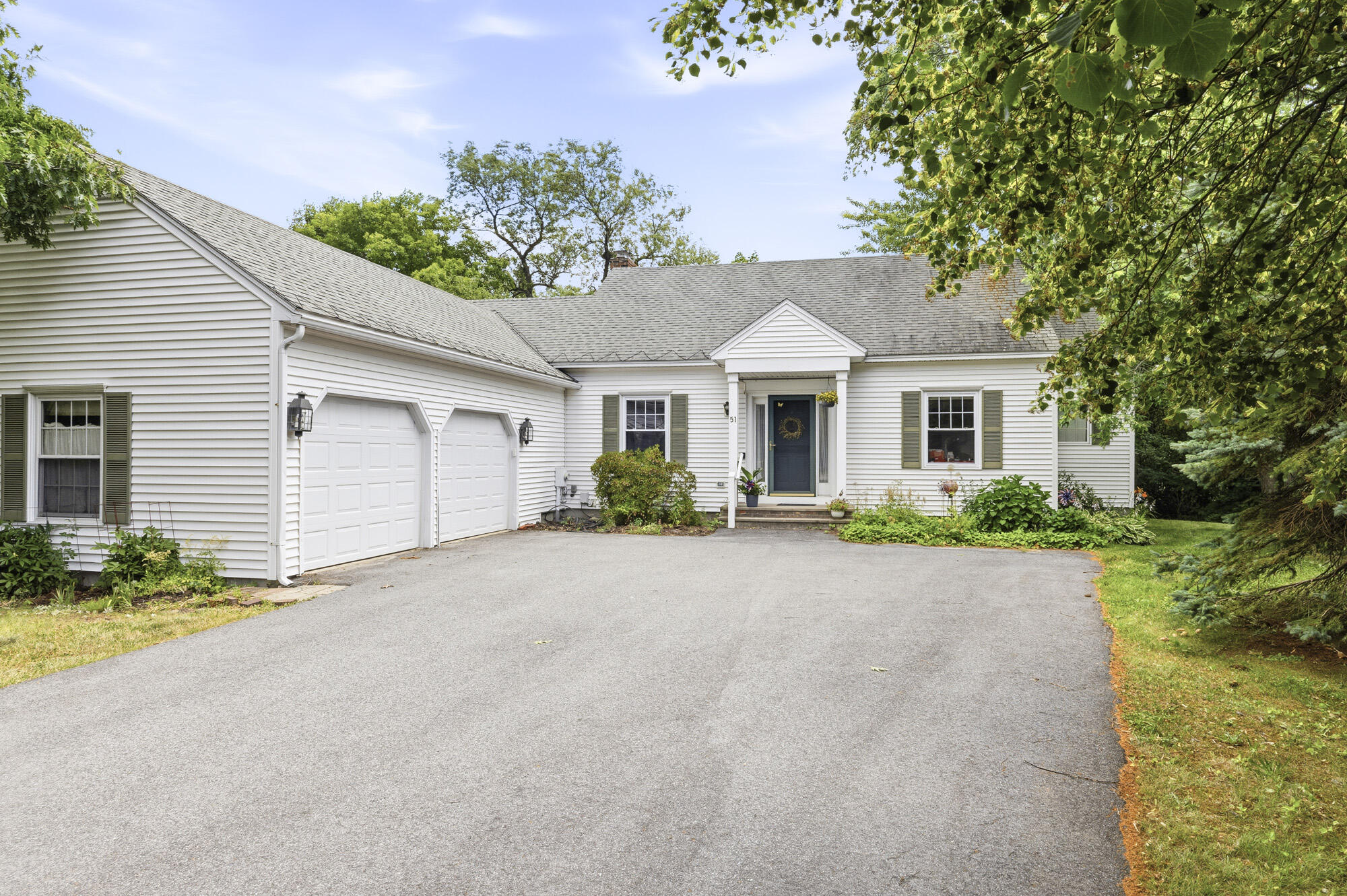51 Old Mast Road