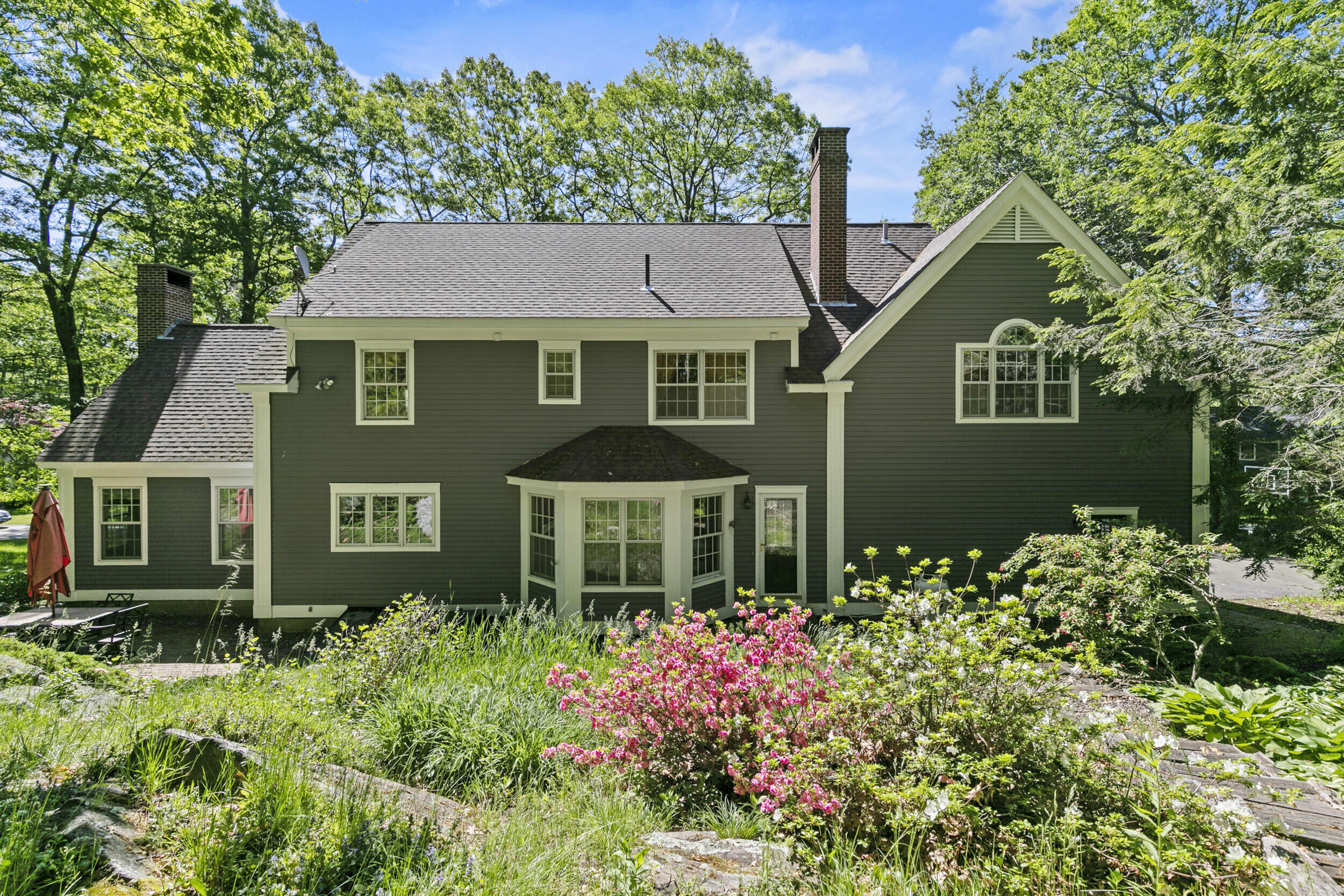 53 Stonegate Road