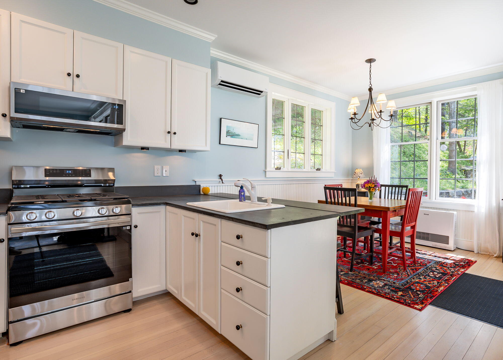 218 W West Shore Drive