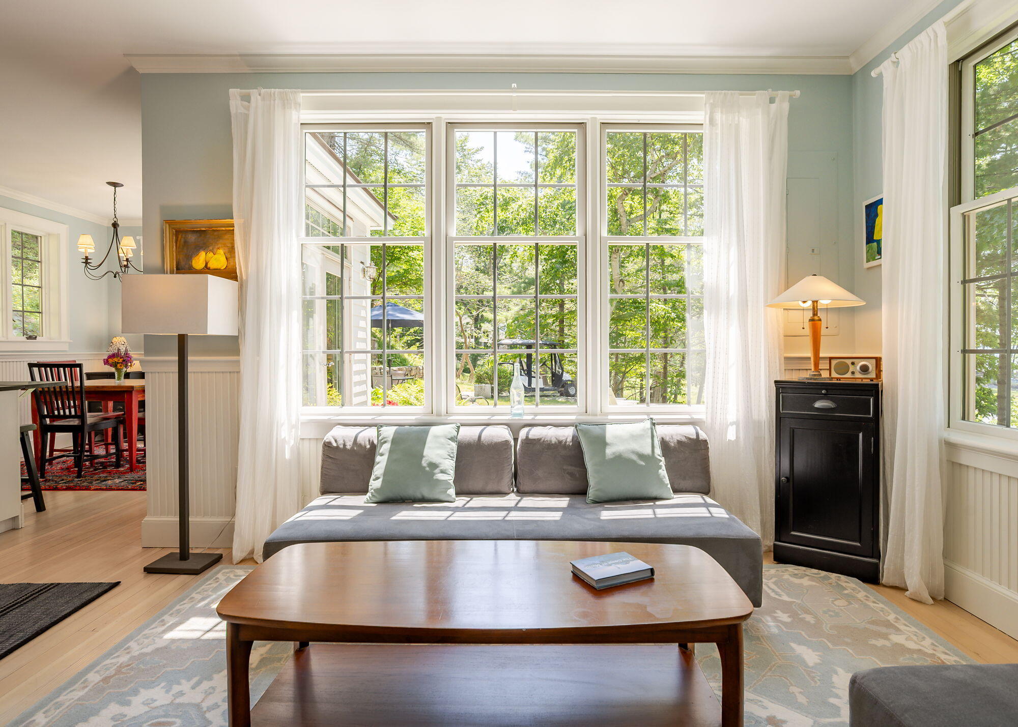 218 W West Shore Drive