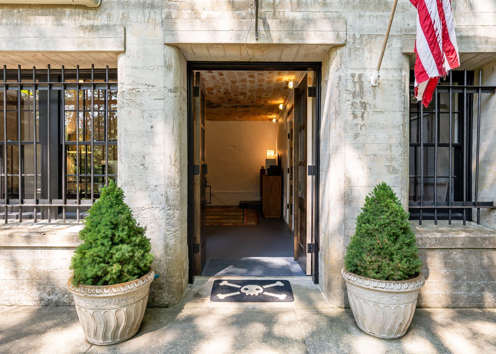 218 W West Shore Drive