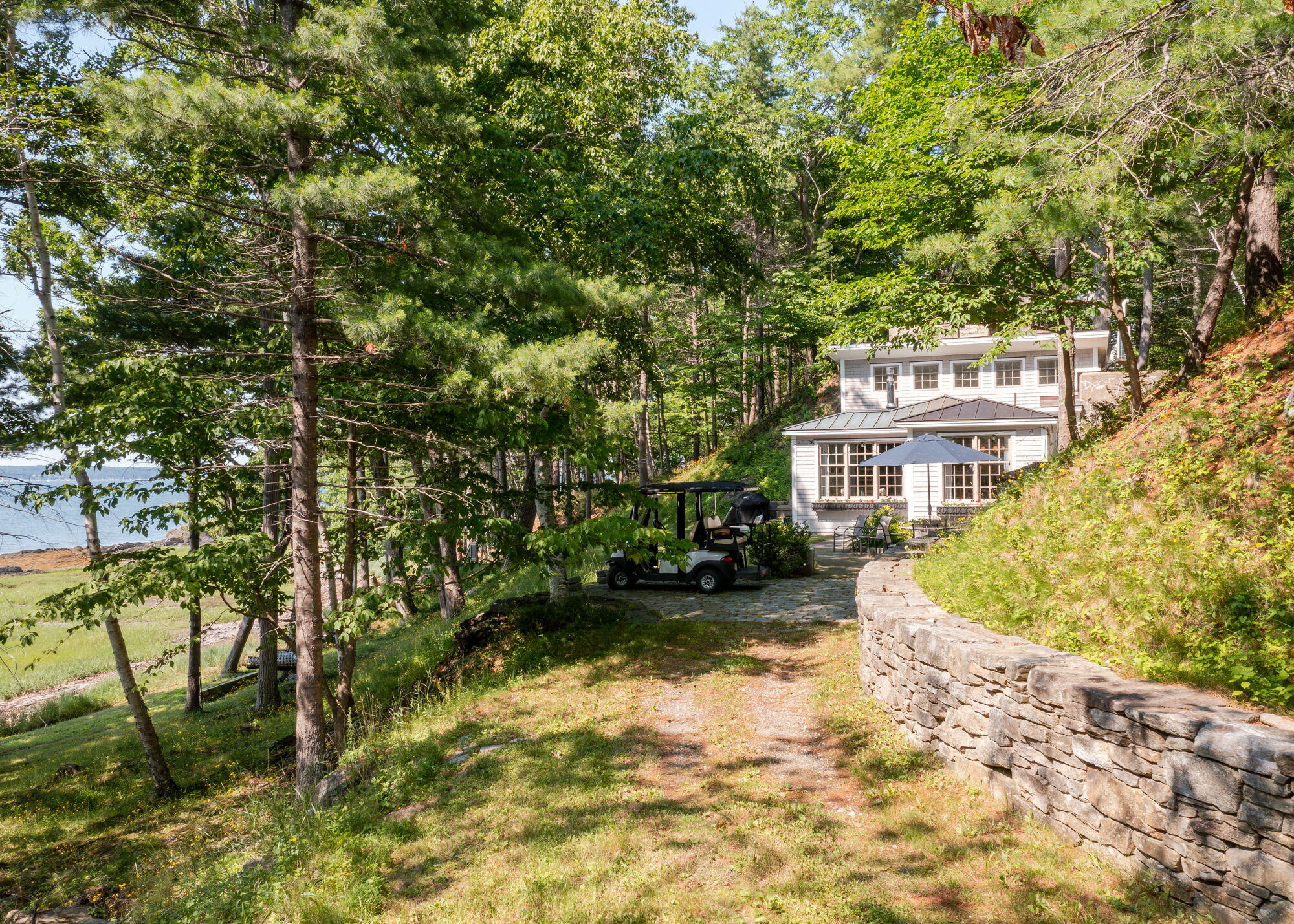 218 W West Shore Drive