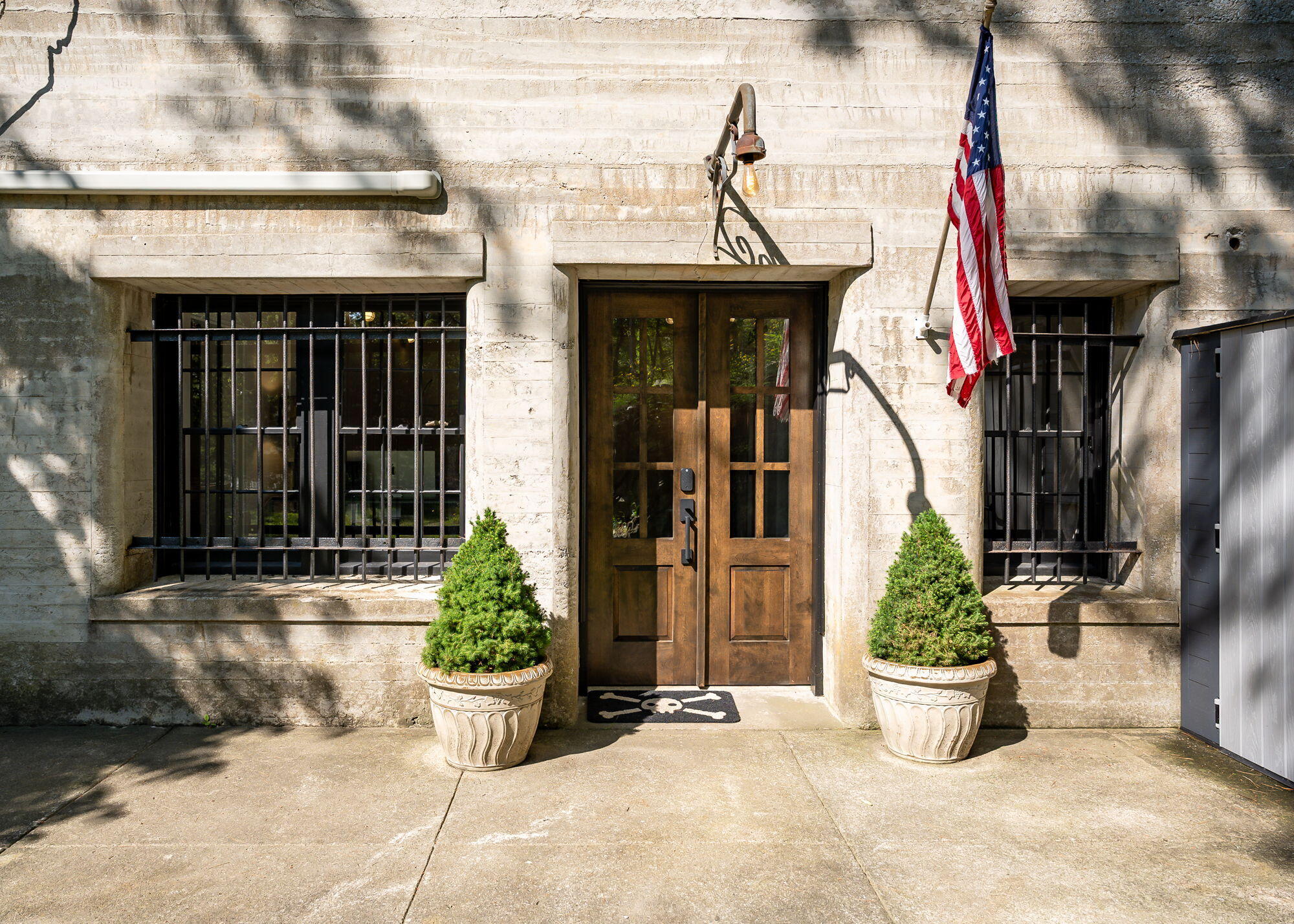 218 W West Shore Drive
