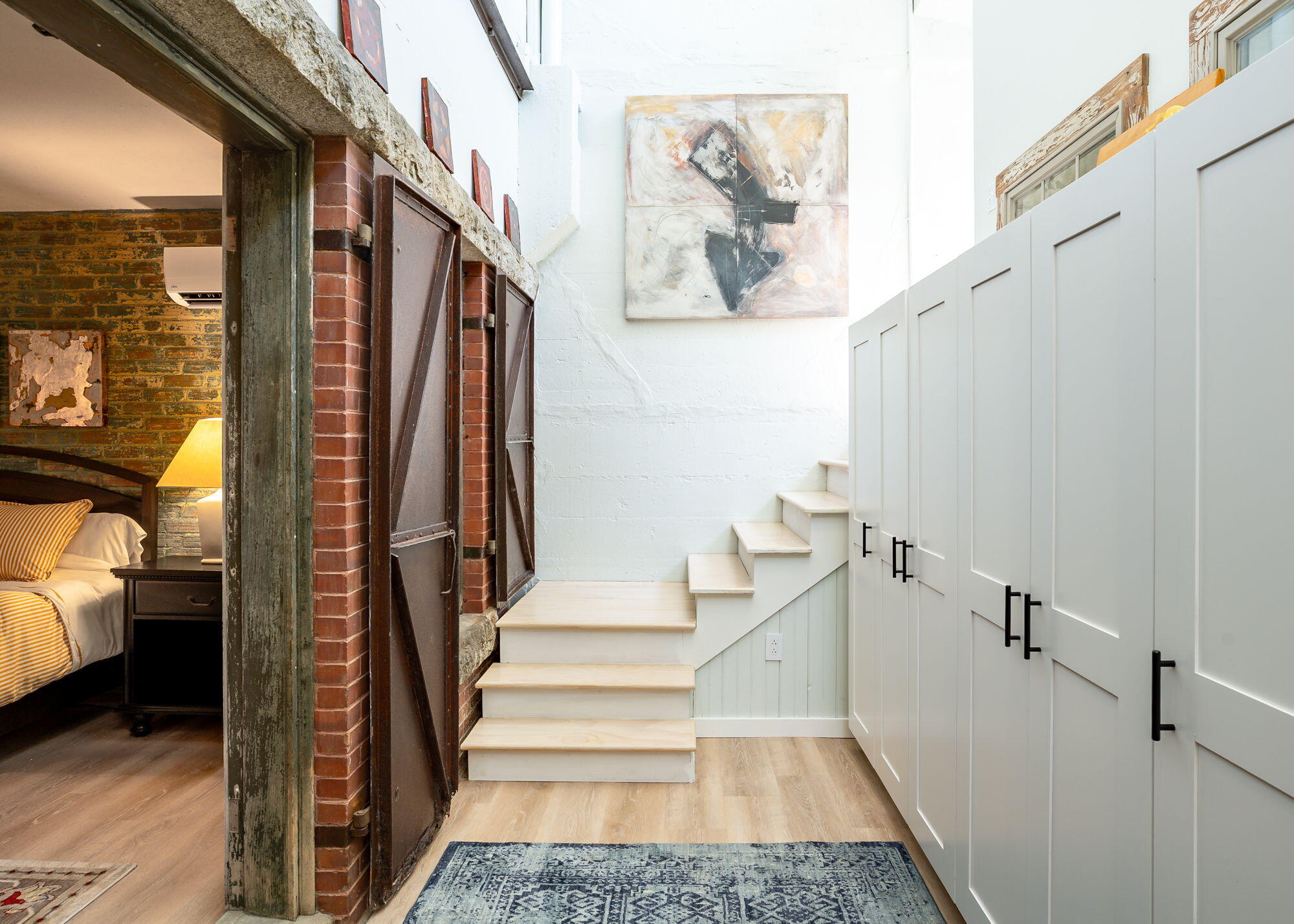 218 W West Shore Drive