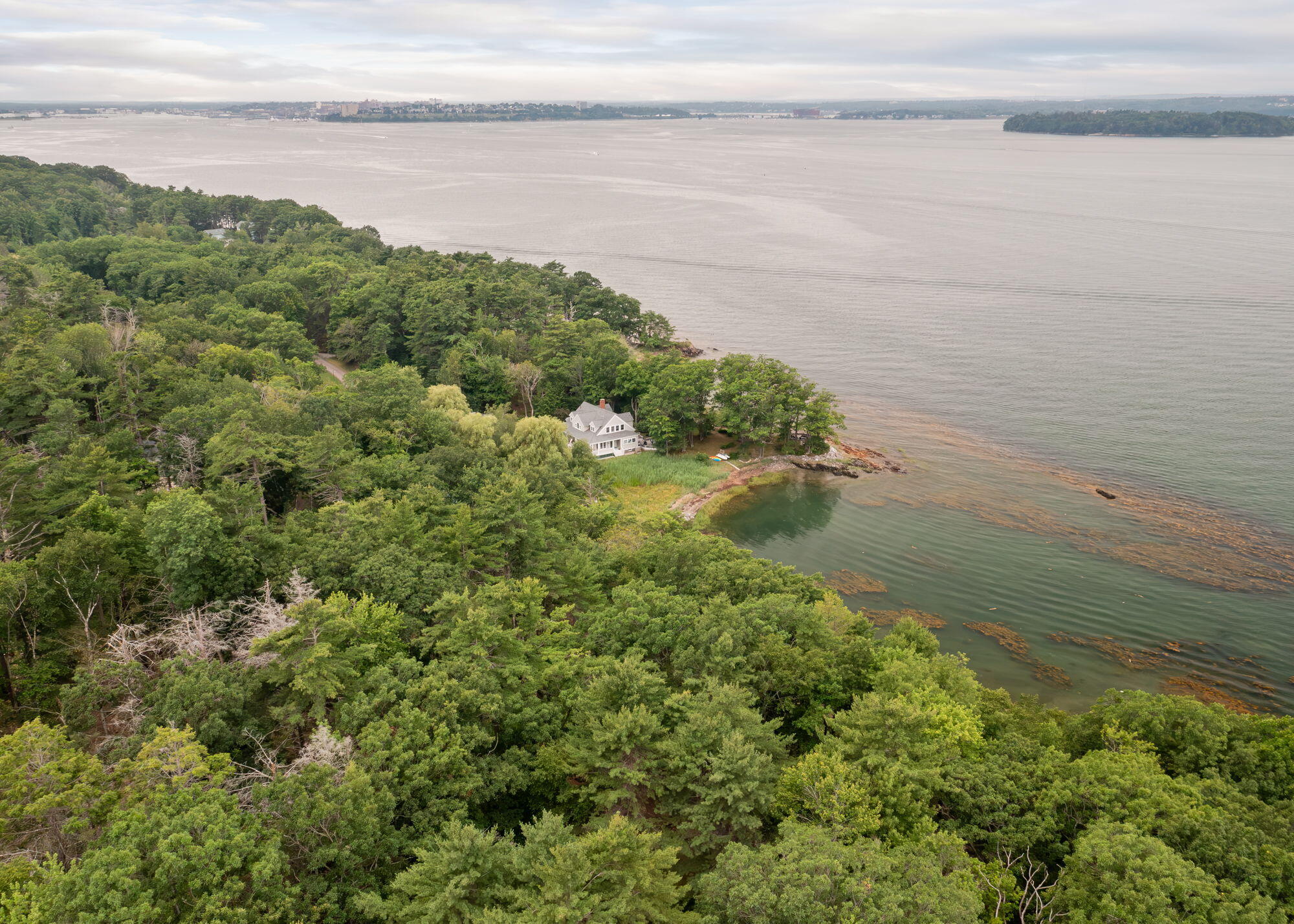 218 W West Shore Drive