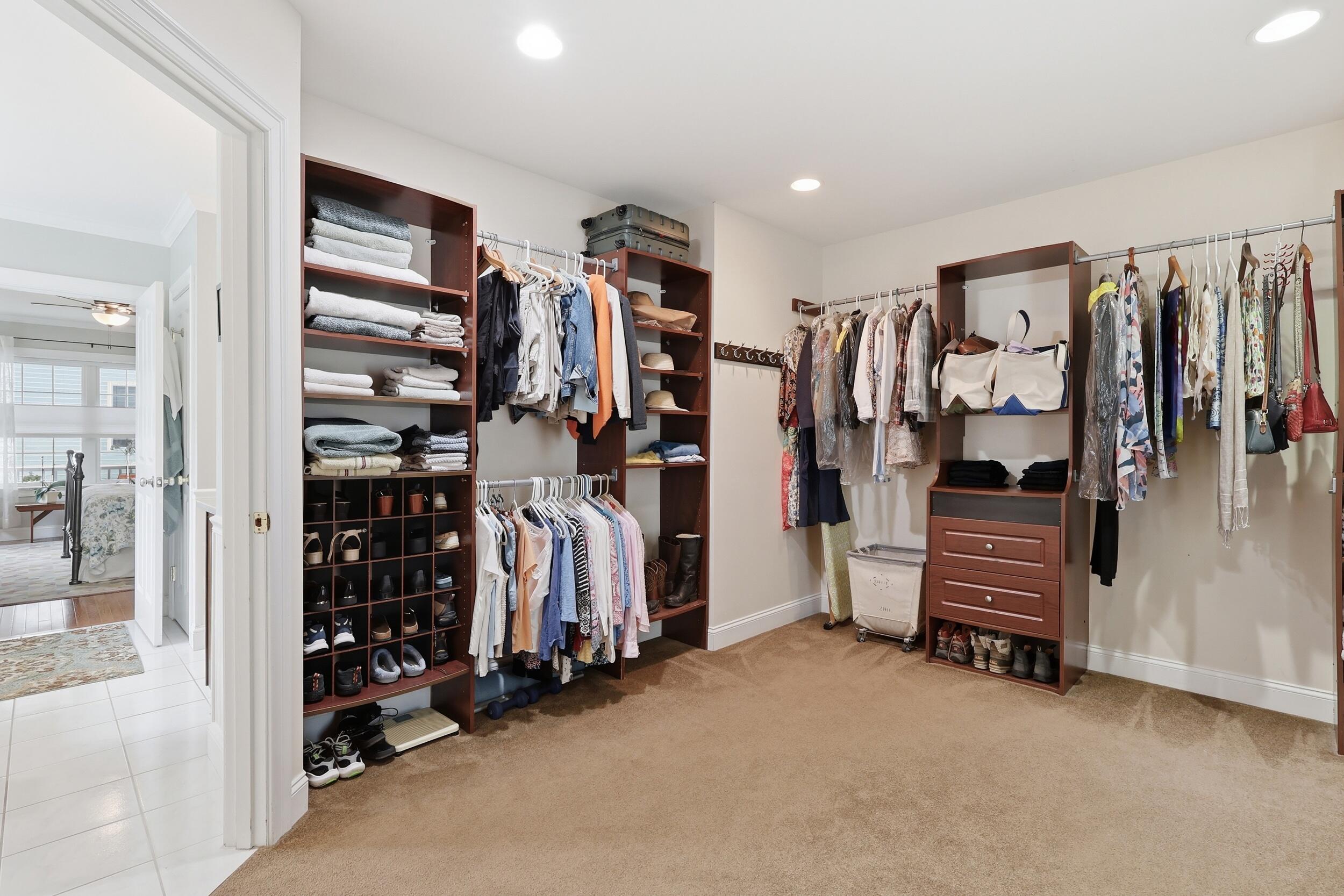 40 Carriage Lane 4