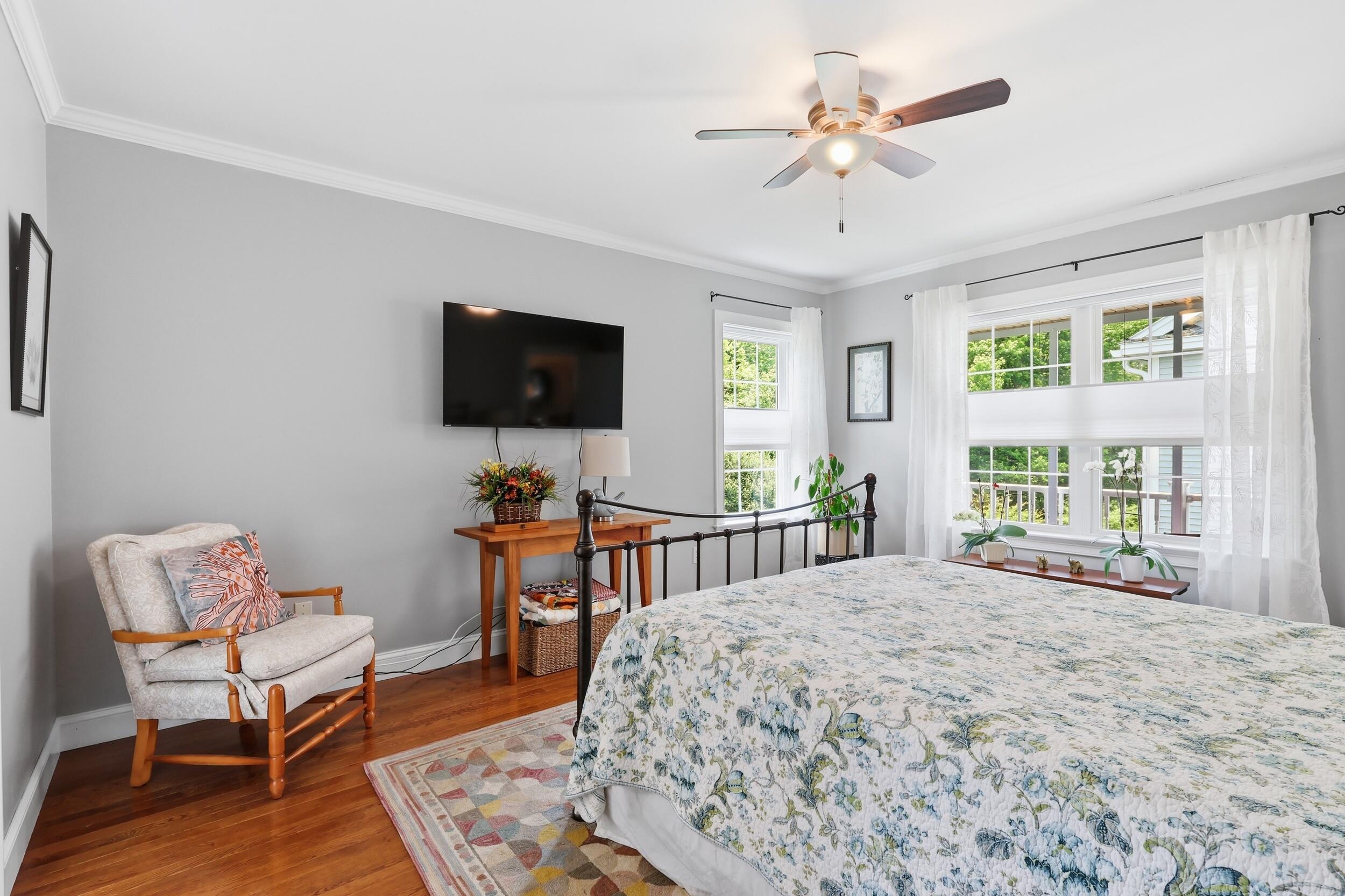 40 Carriage Lane 4
