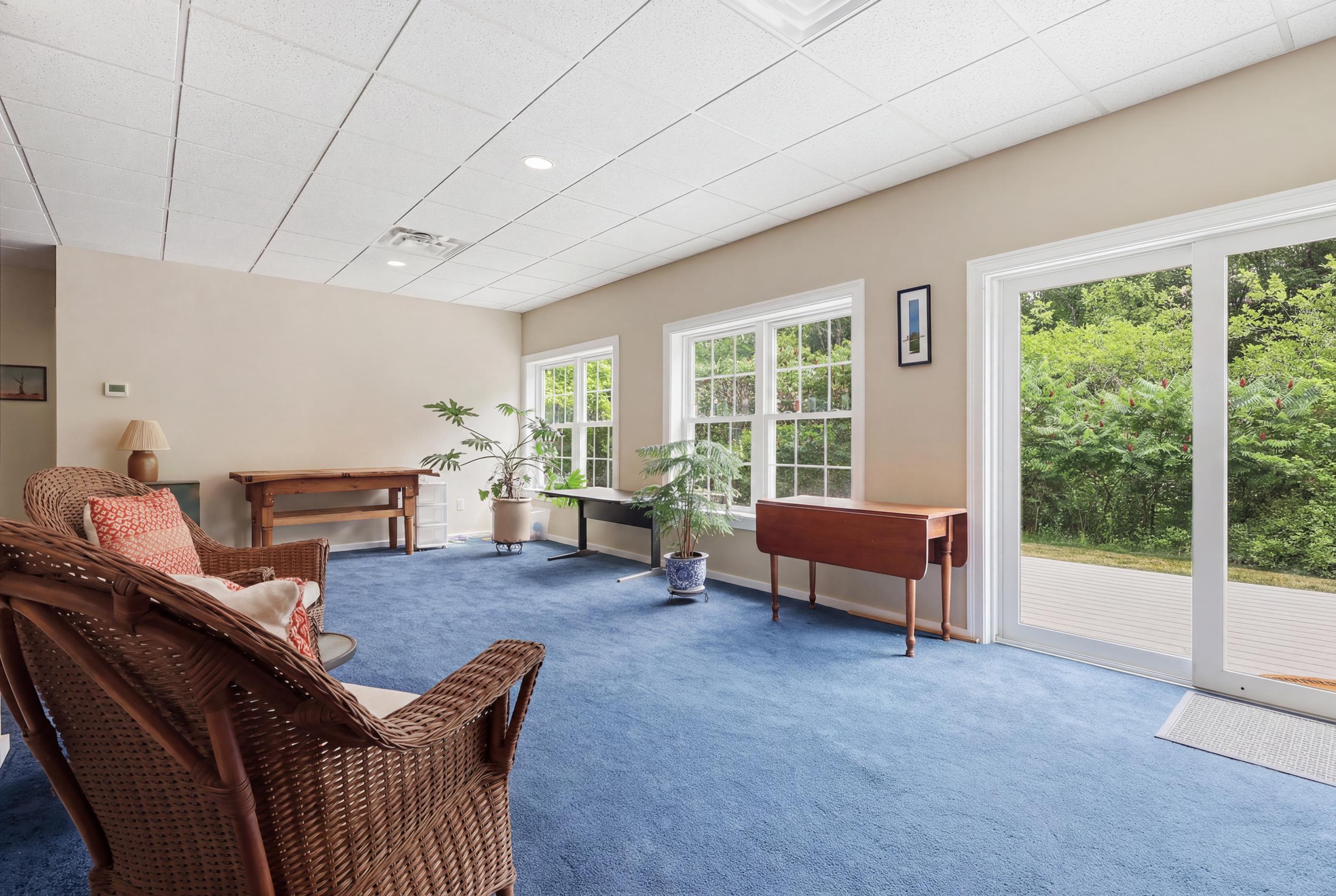 40 Carriage Lane 4