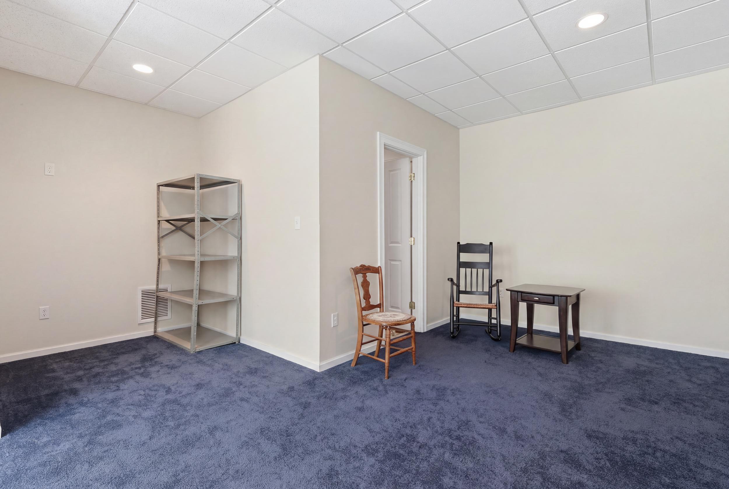40 Carriage Lane 4