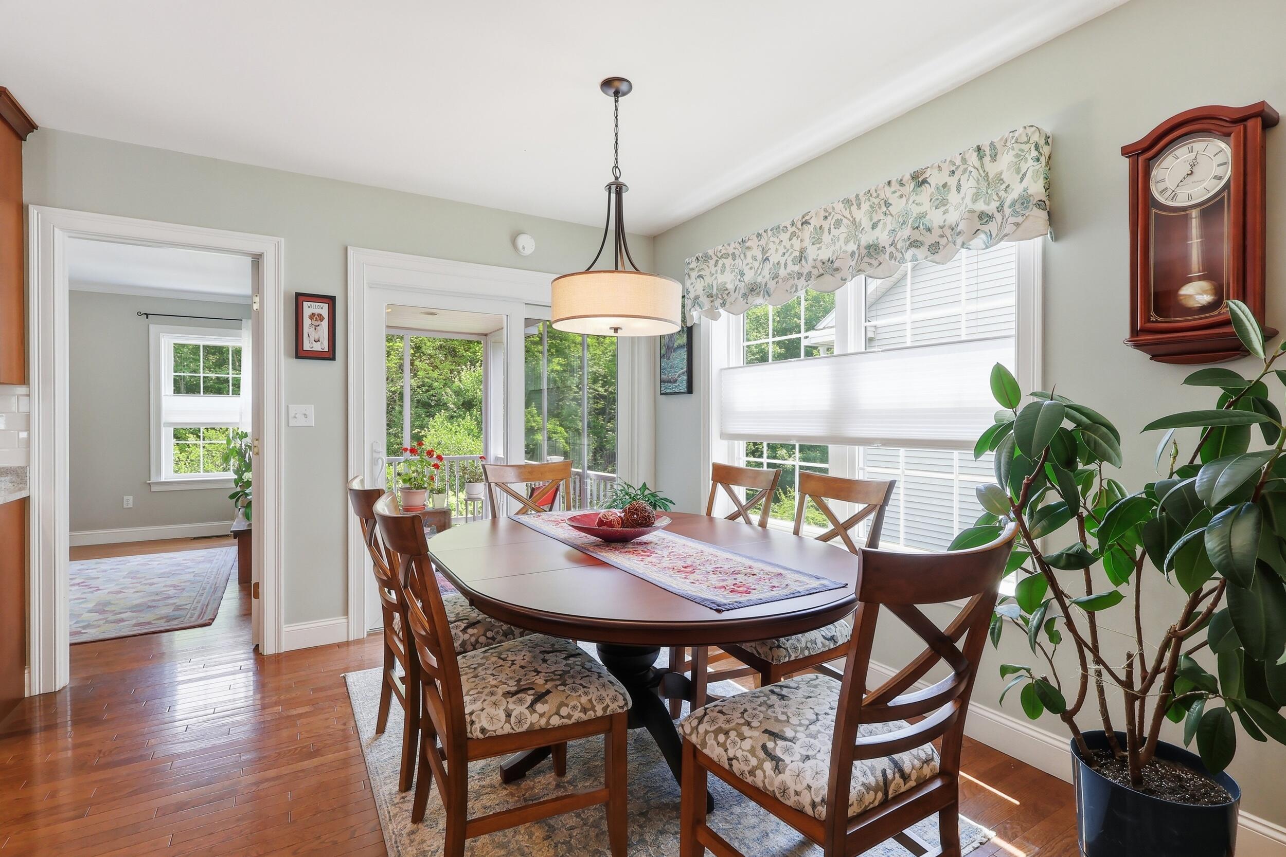 40 Carriage Lane 4