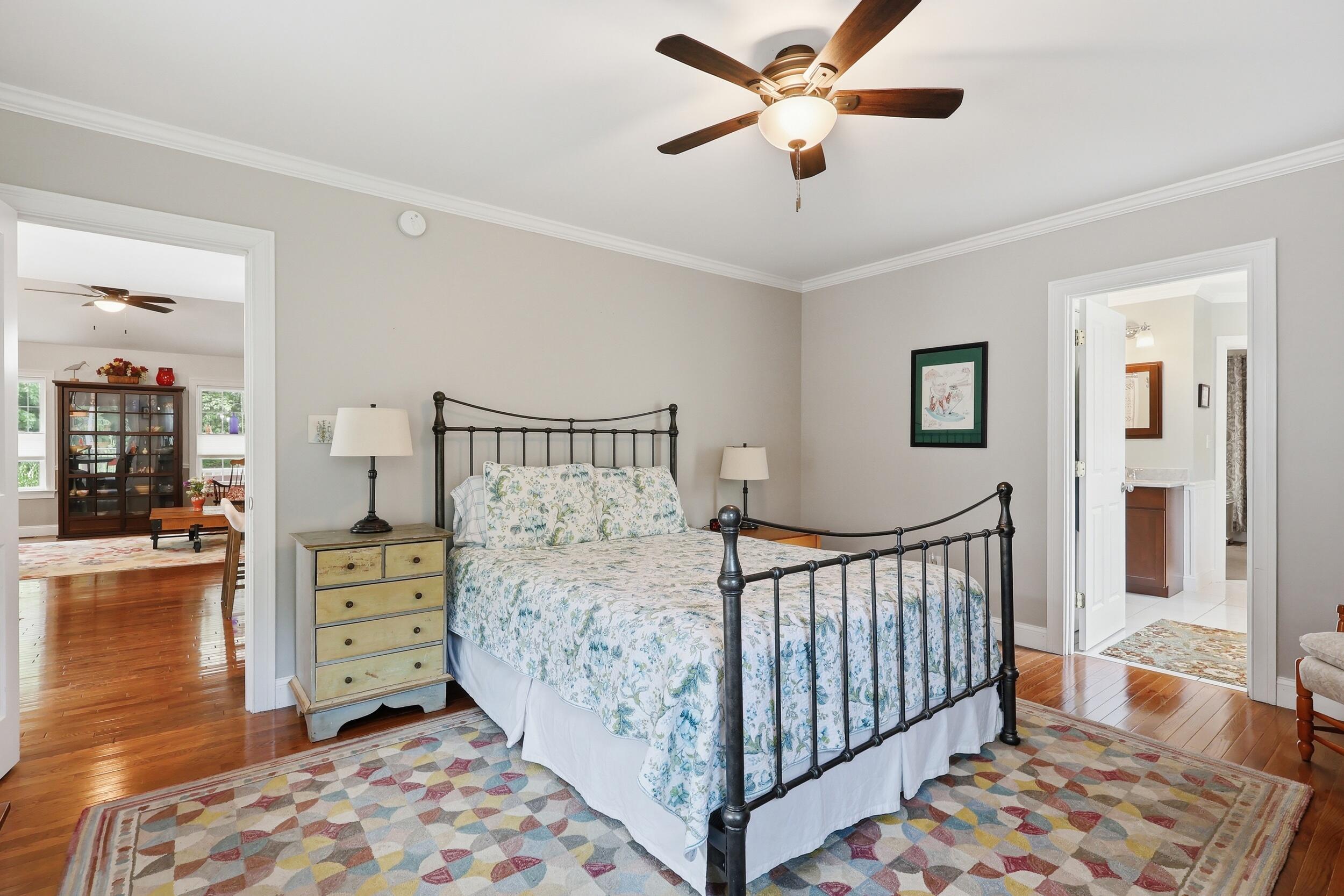 40 Carriage Lane 4