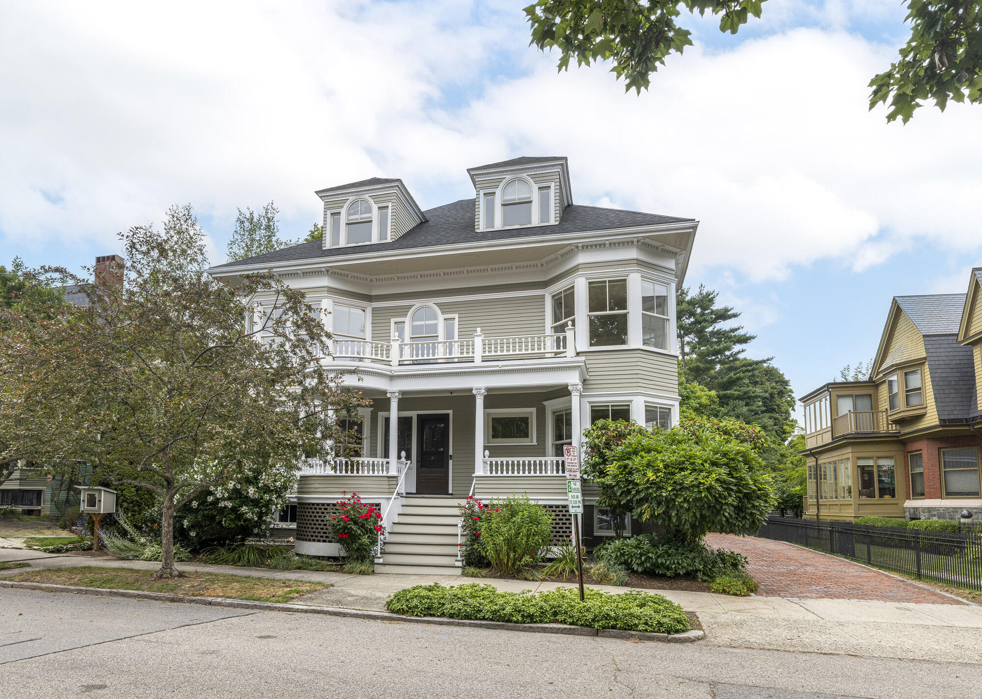 37 Carroll Street