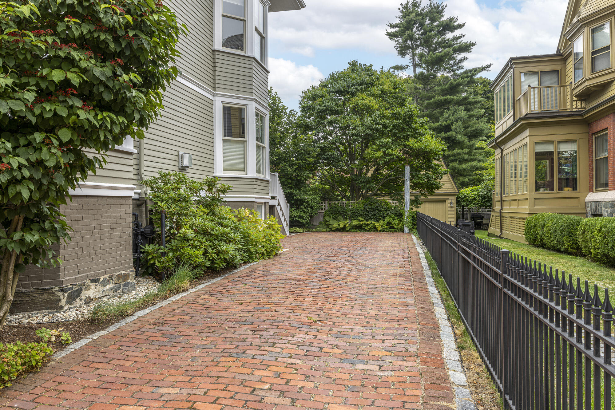 37 Carroll Street