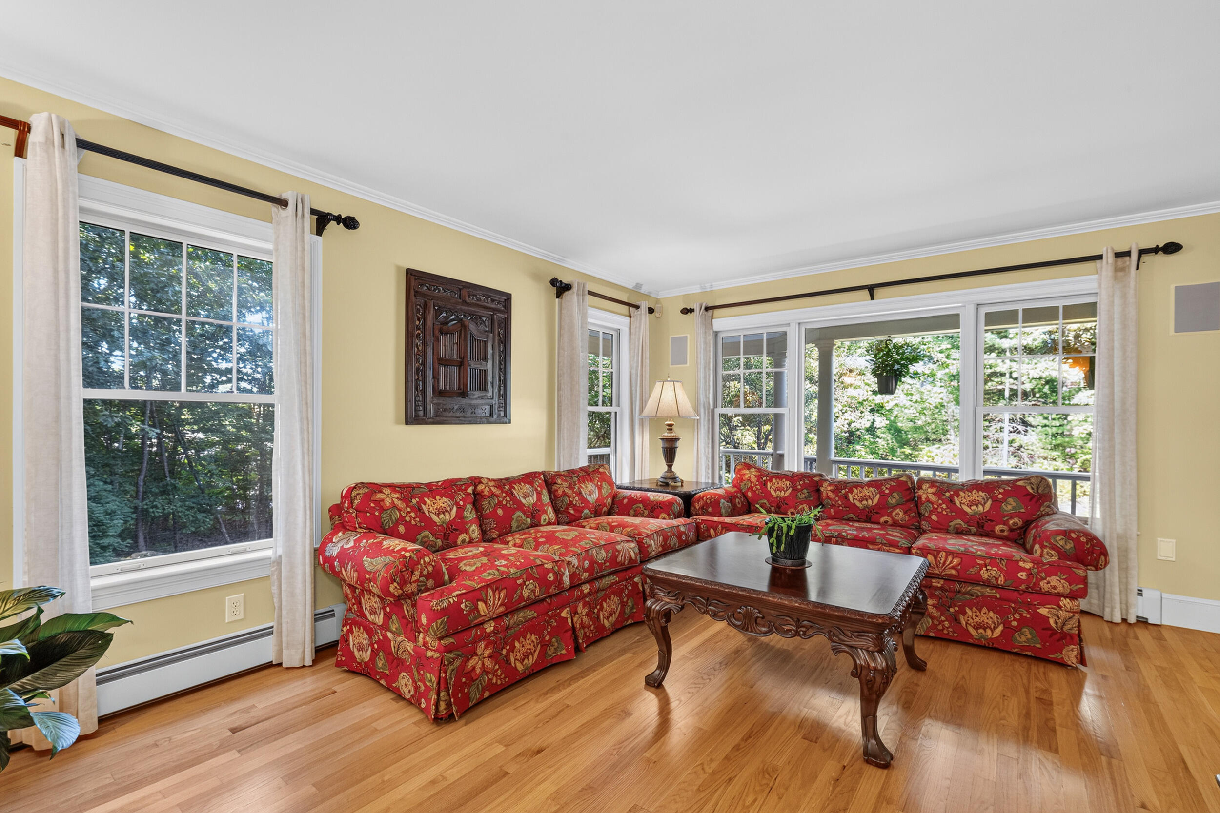 68 Graystone Lane