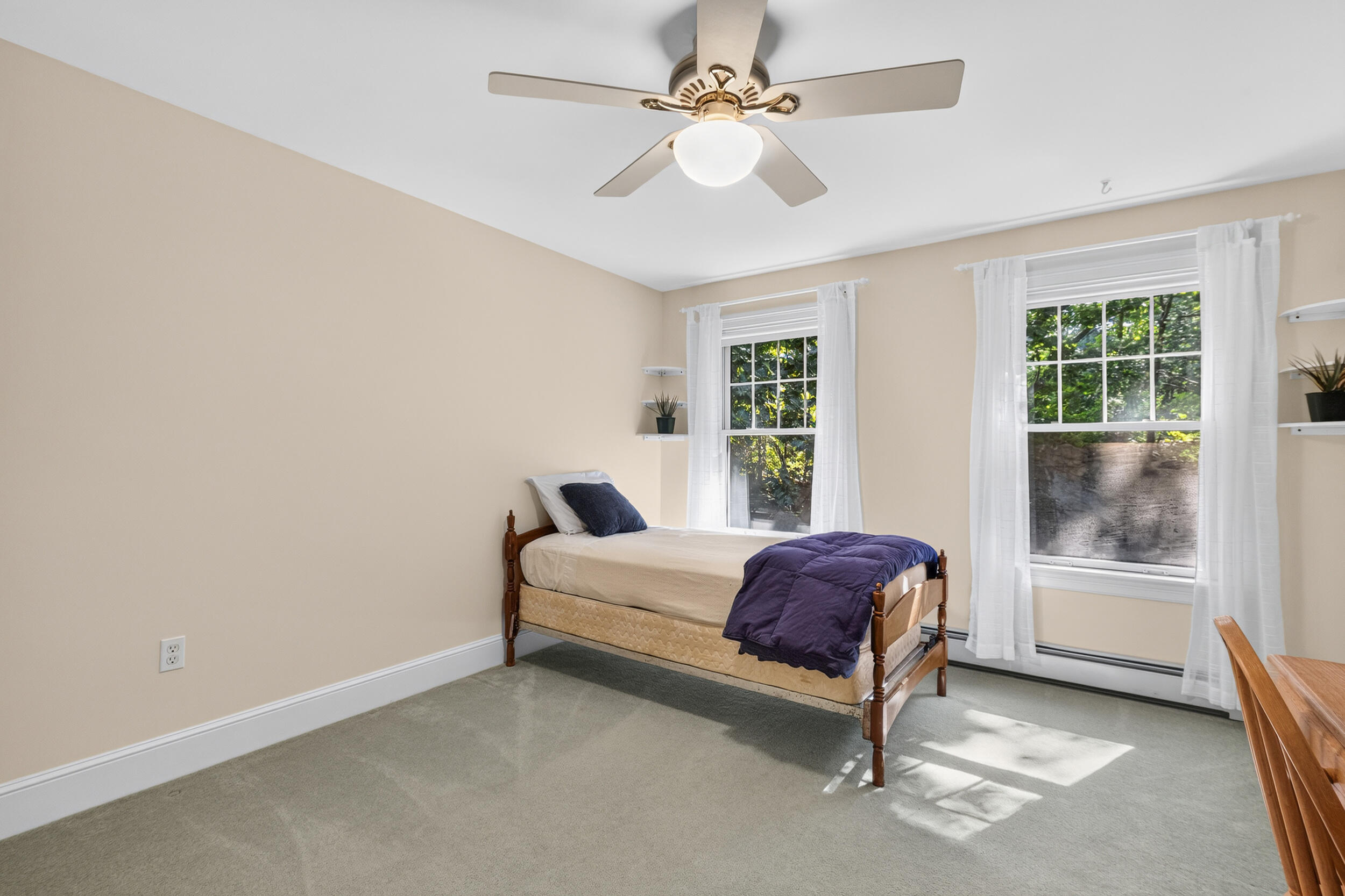 68 Graystone Lane