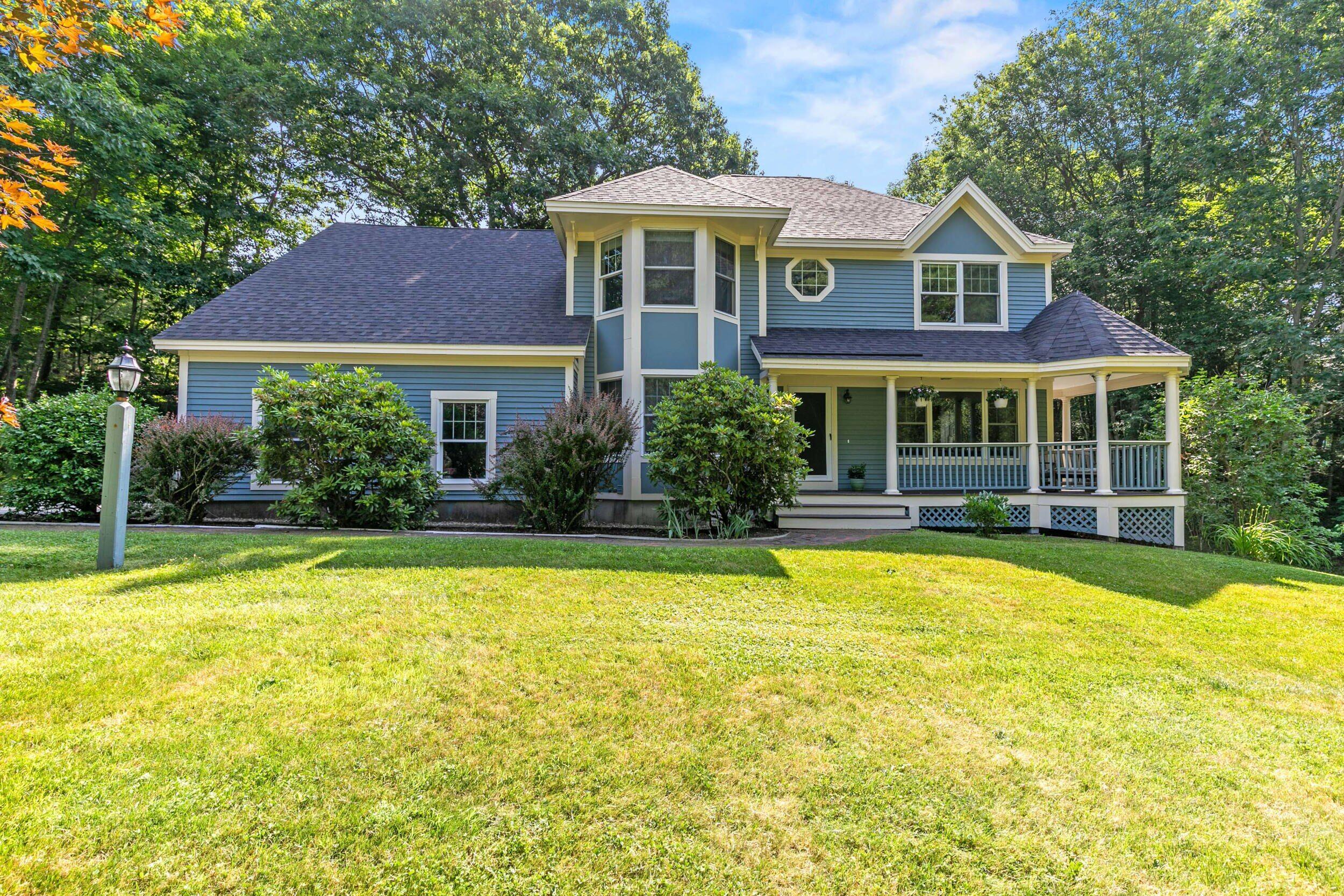 68 Graystone Lane