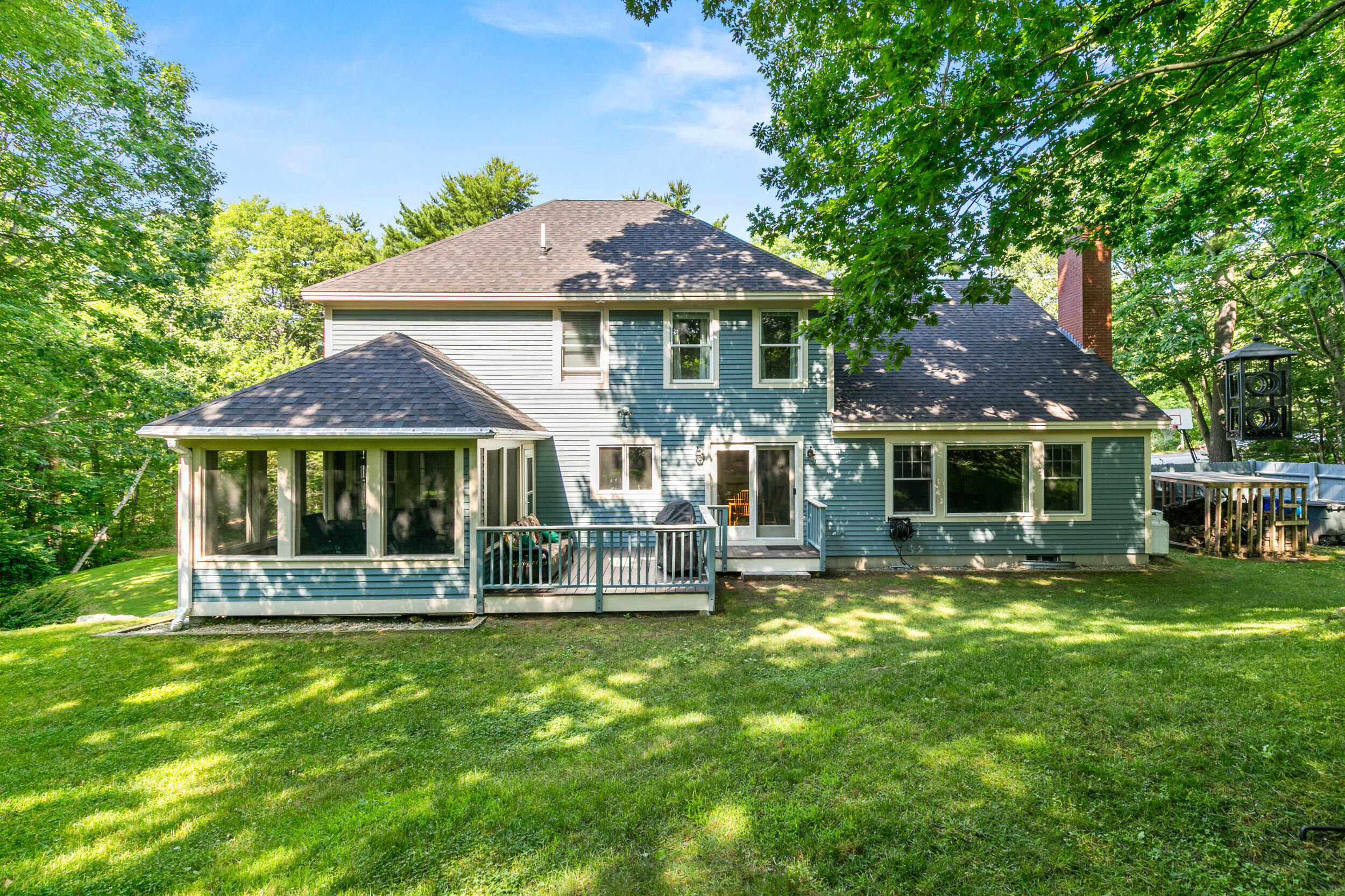 68 Graystone Lane