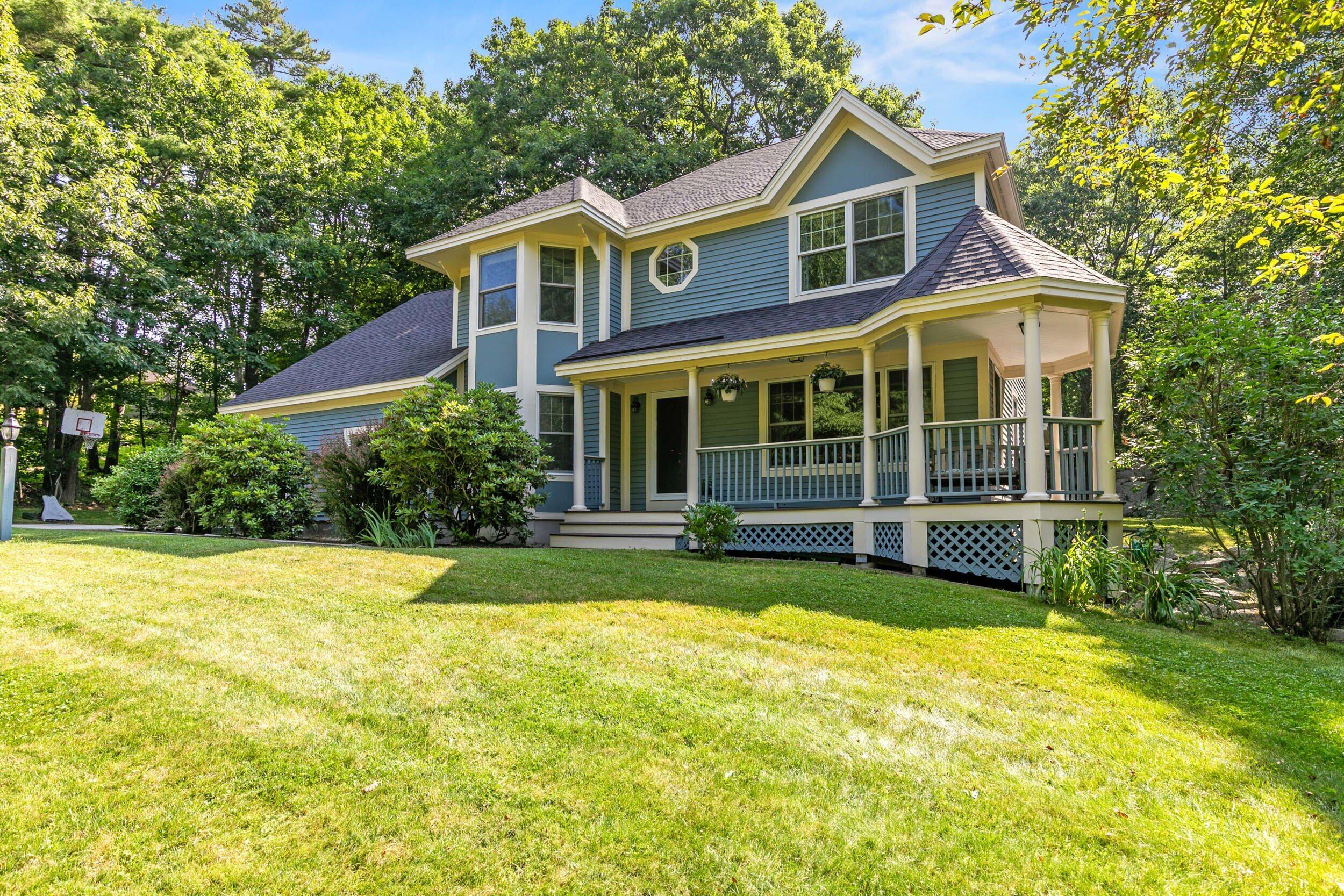 68 Graystone Lane