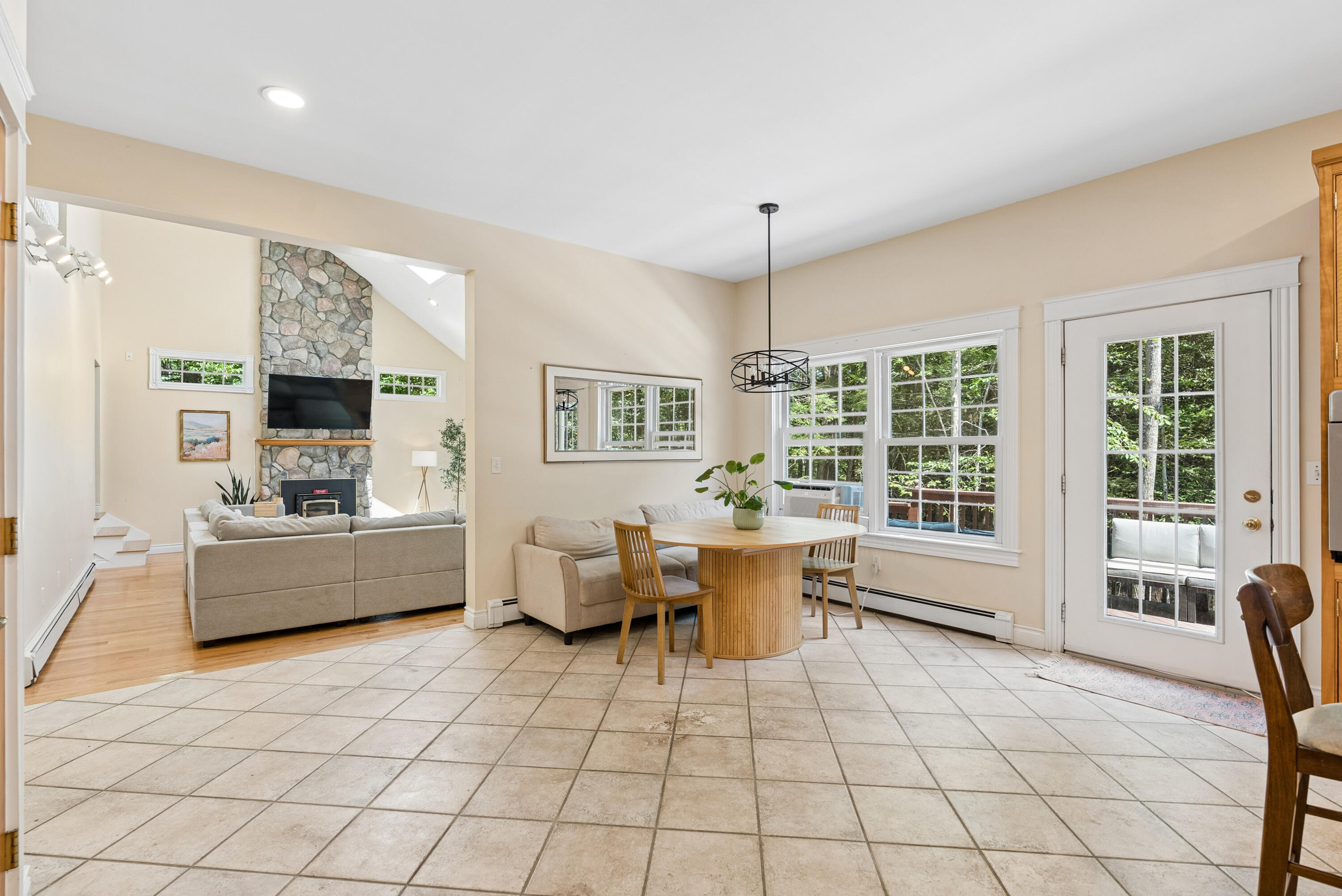 148 Hunter Way