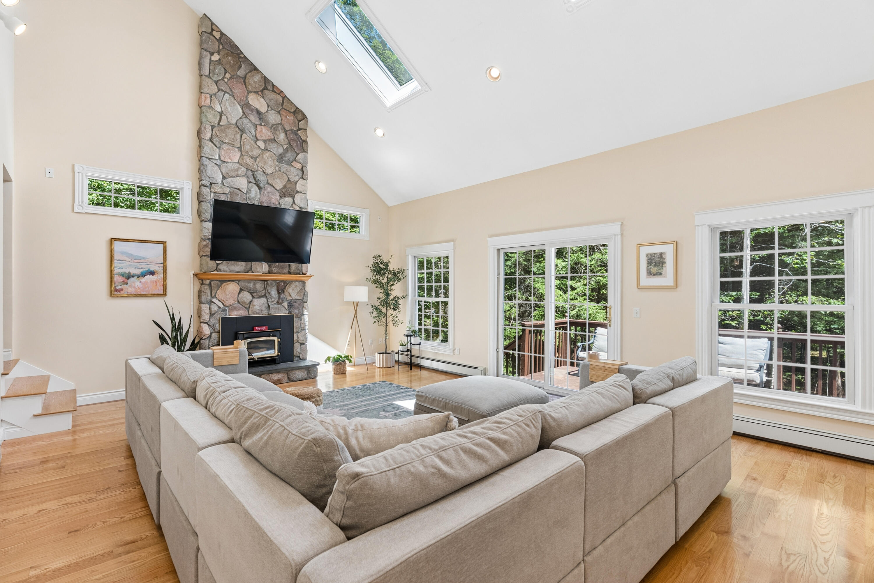 148 Hunter Way
