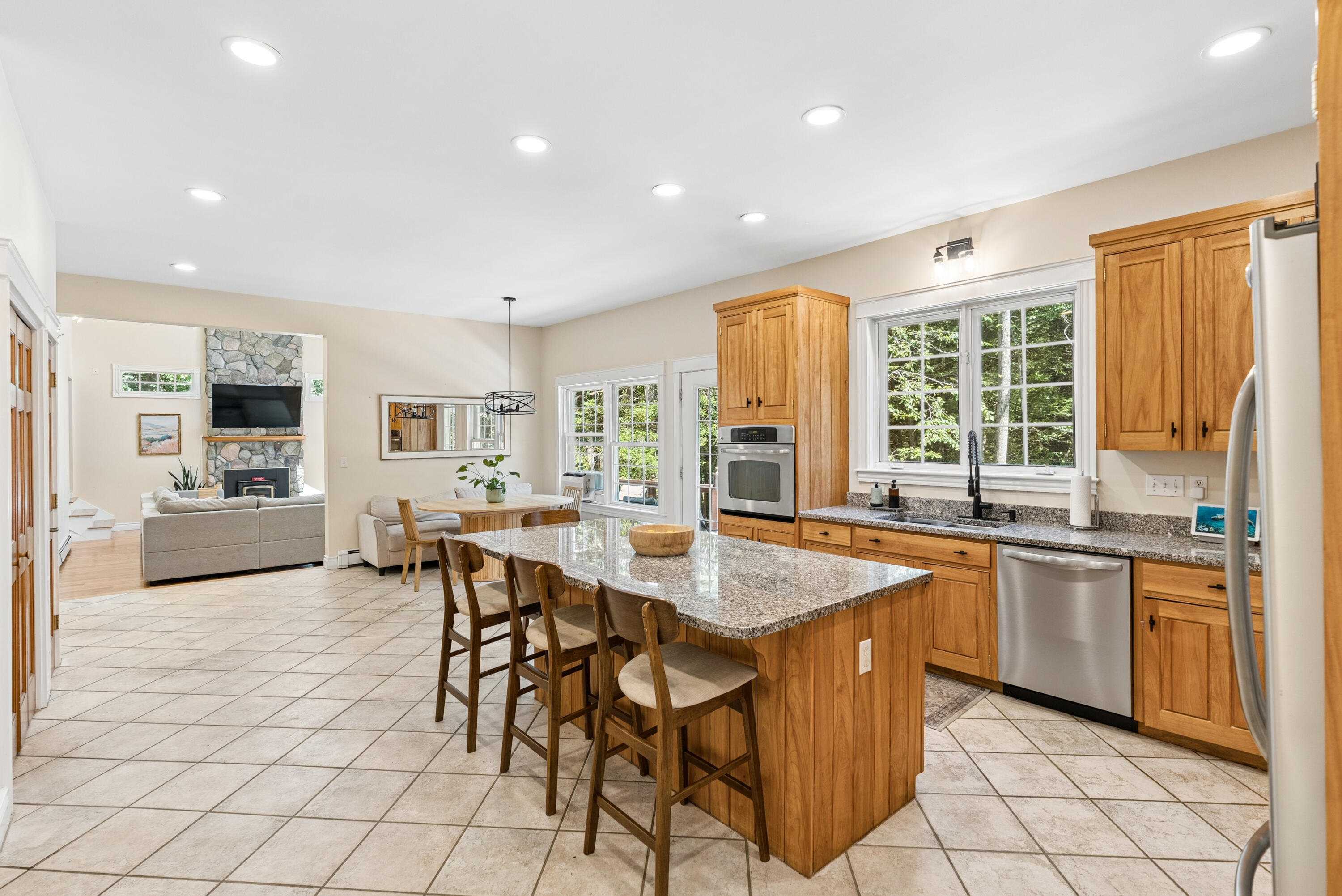 148 Hunter Way