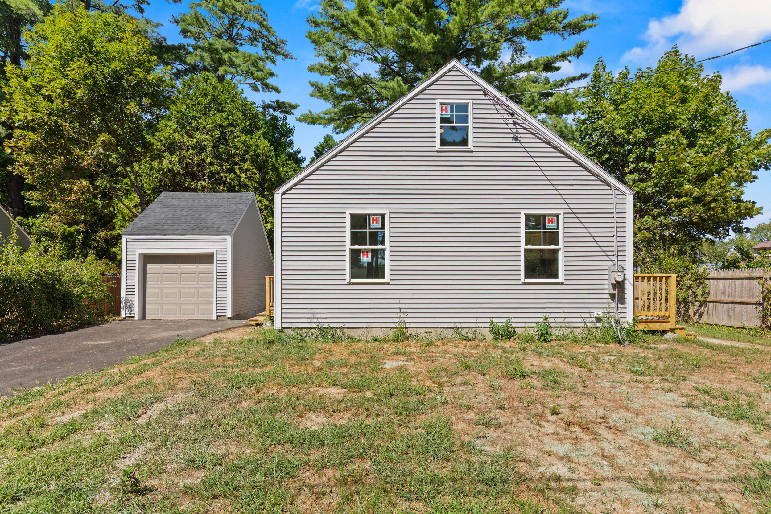 27 Chamberlain Avenue
