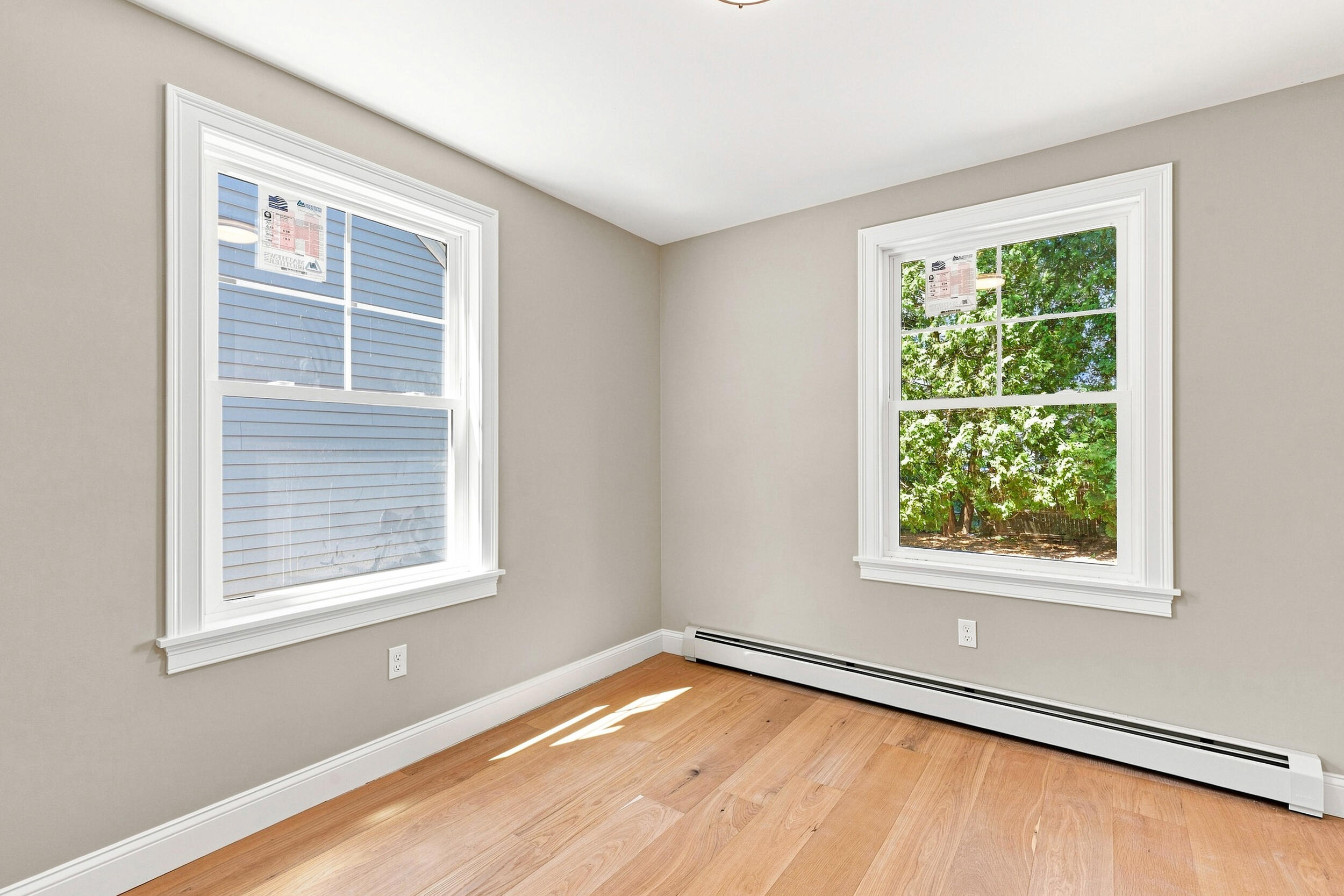 27 Chamberlain Avenue